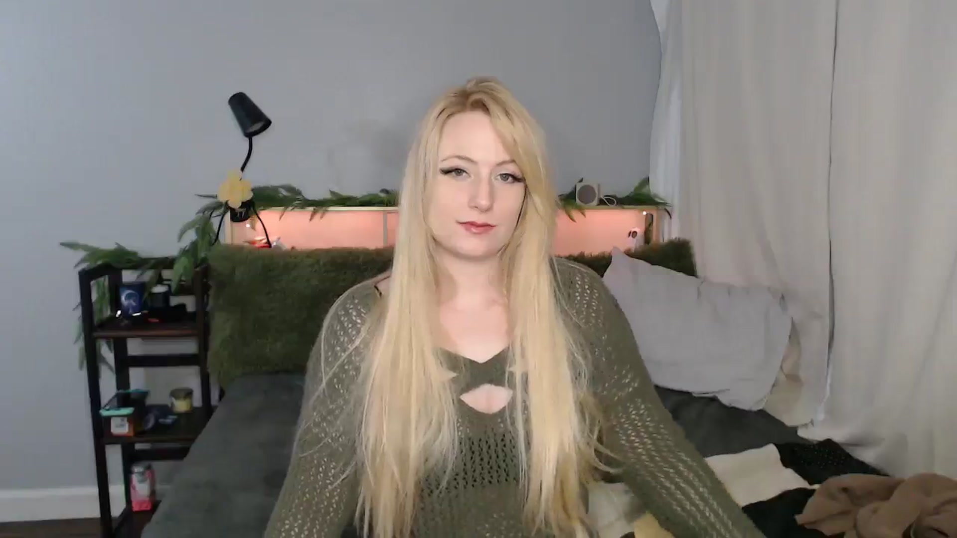 Gallery image thumbnail from Gardengirl69's myfreecams stream on, 11/30/2025, 21:49 image 2 of 20