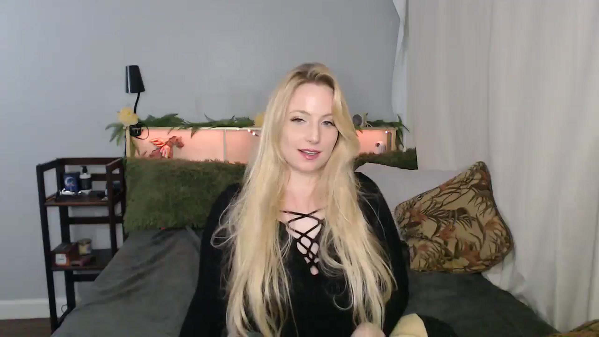 Gallery image thumbnail from Gardengirl69's myfreecams stream on, 01/06/2026, 03:59 image 18 of 20