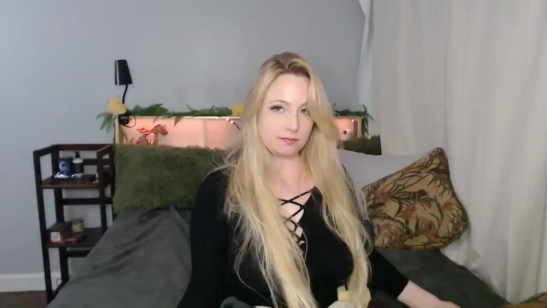 Gallery image thumbnail from Gardengirl69's myfreecams stream on, 01/06/2026, 03:59 image 15 of 20