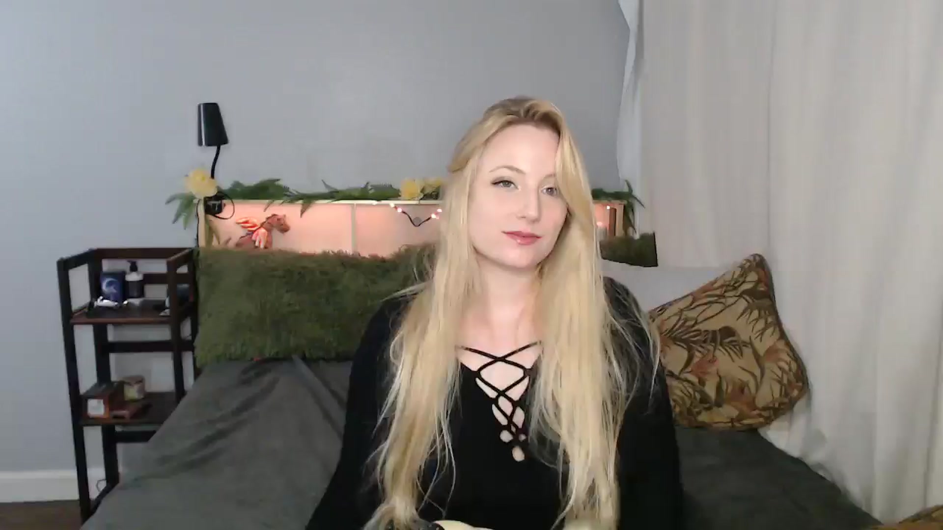 Gallery image thumbnail from Gardengirl69's myfreecams stream on, 01/06/2026, 03:59 image 14 of 20