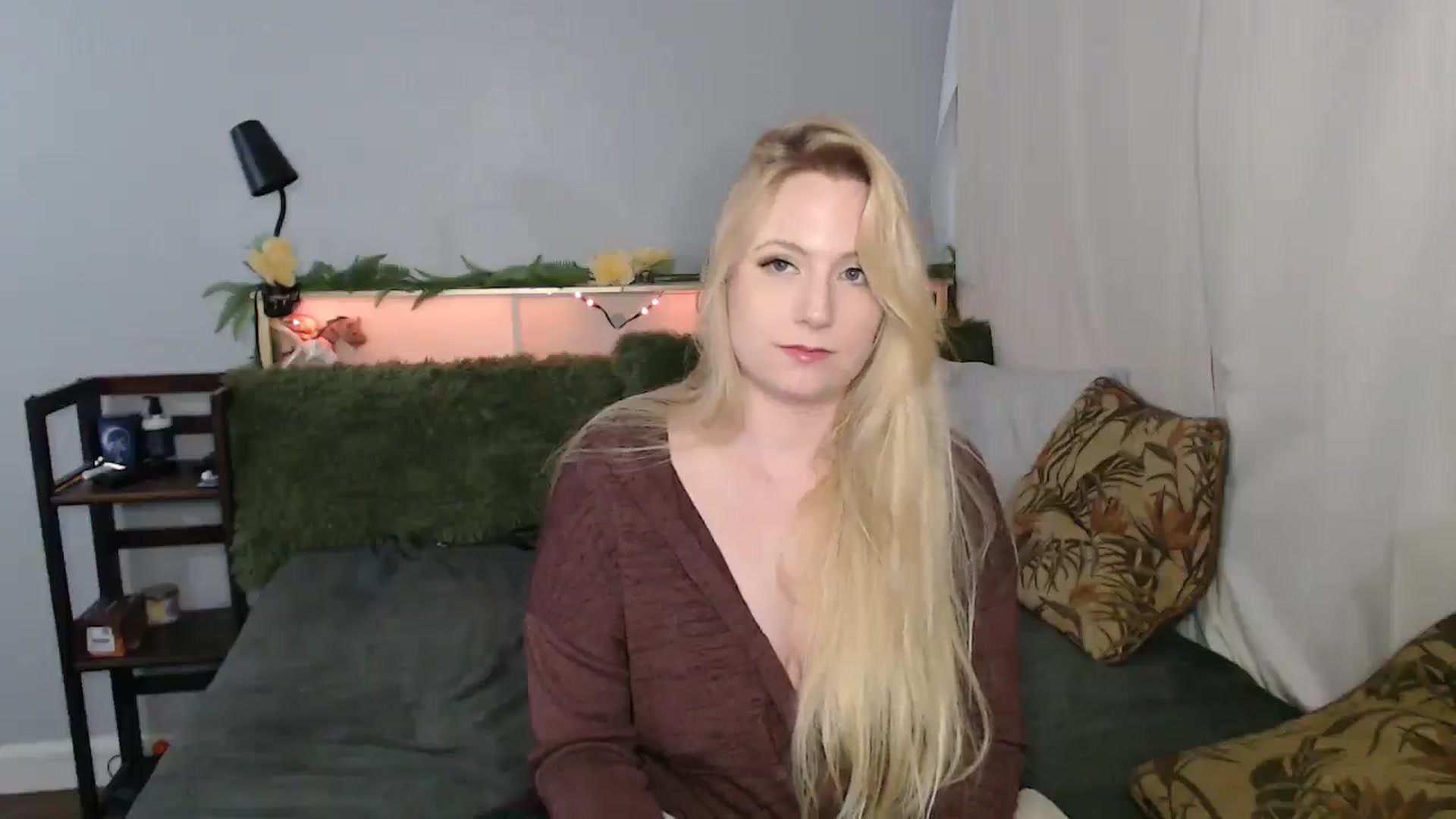 Gallery image thumbnail from Gardengirl69's myfreecams stream on, 01/07/2026, 02:49 image 2 of 20