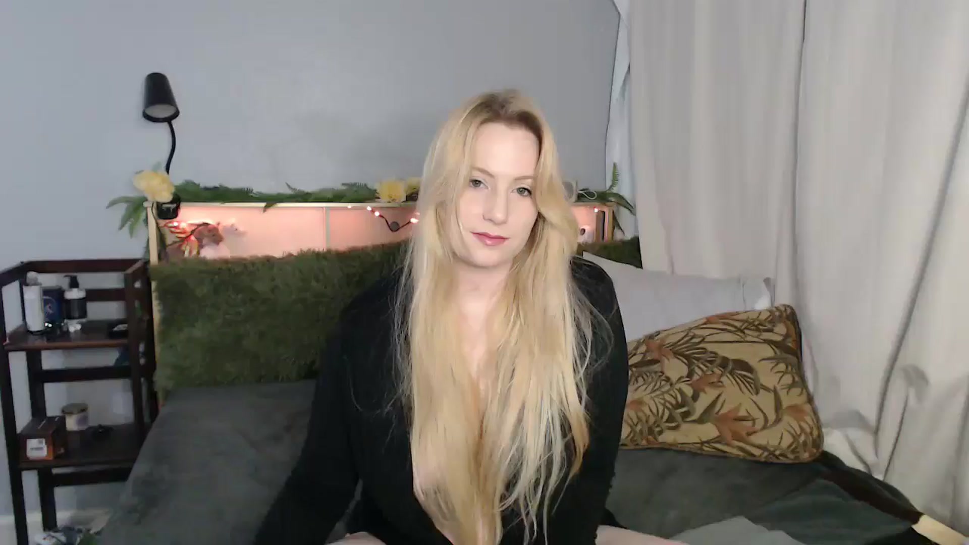 Gallery image thumbnail from Gardengirl69's myfreecams stream on, 01/11/2026, 22:11 image 9 of 20