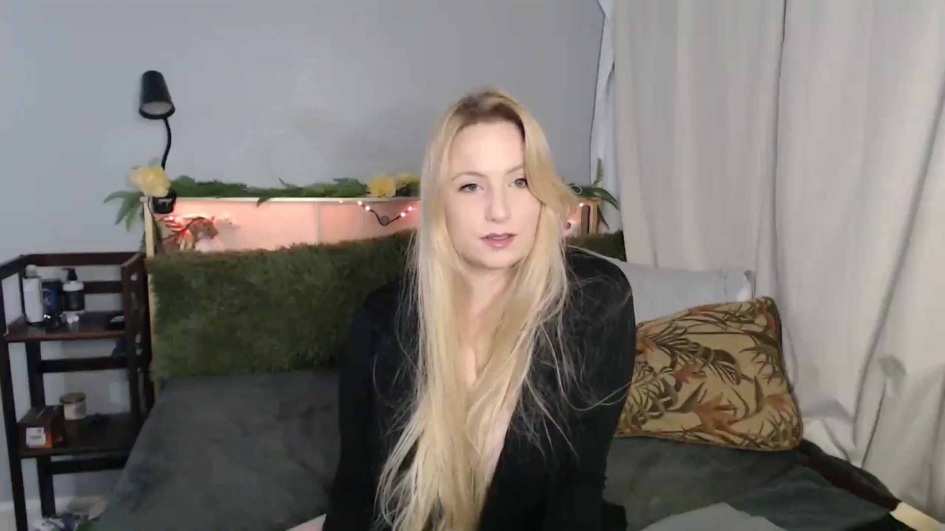 Gallery image thumbnail from Gardengirl69's myfreecams stream on, 01/11/2026, 22:11 image 6 of 20