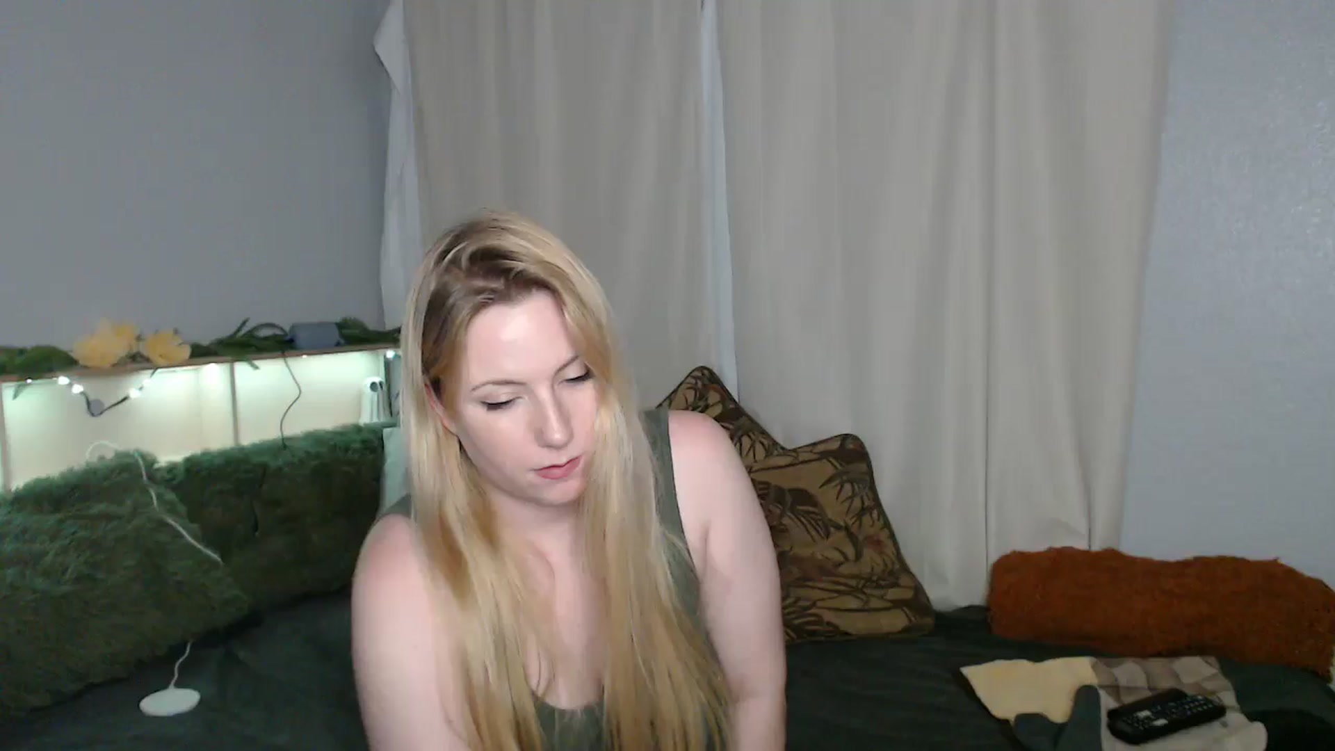 Gallery image thumbnail from Gardengirl69's myfreecams stream on, 03/01/2026, 02:44 image 16 of 20