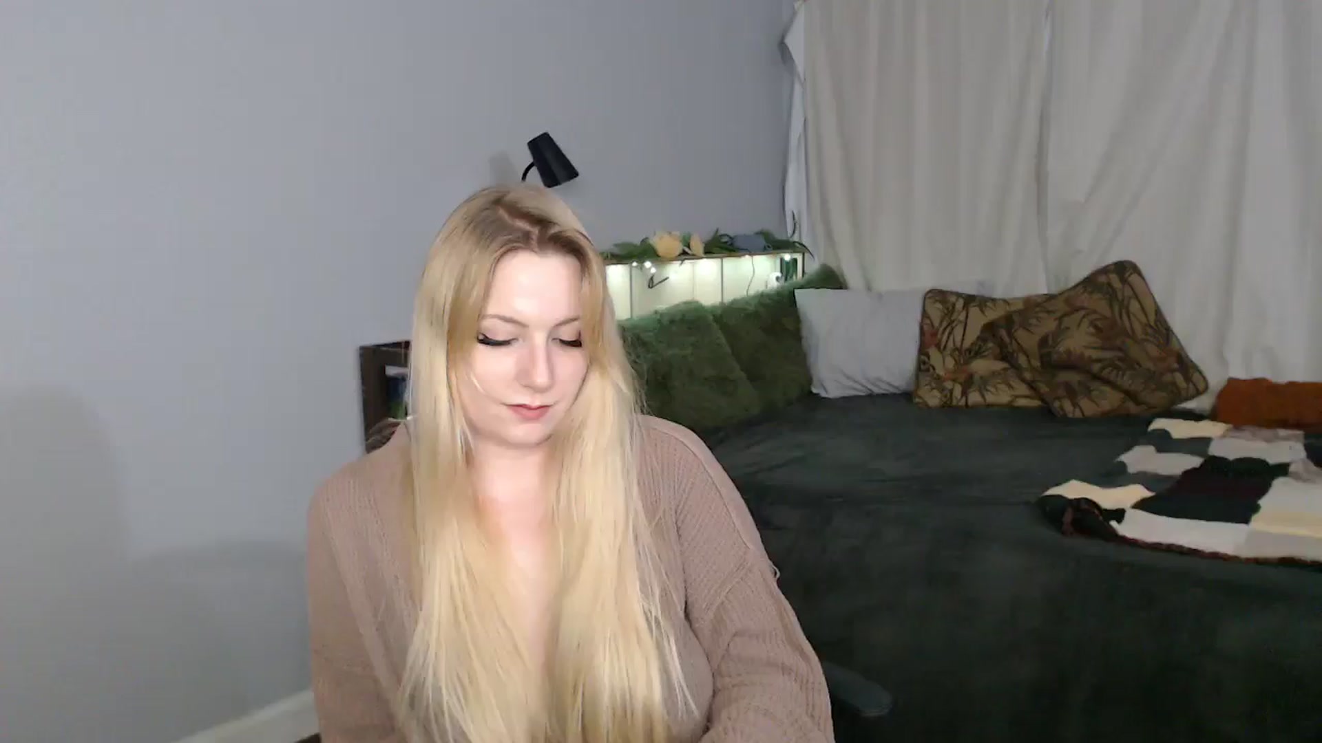 Gallery image thumbnail from Gardengirl69's myfreecams stream on, 03/02/2026, 04:31 image 15 of 20