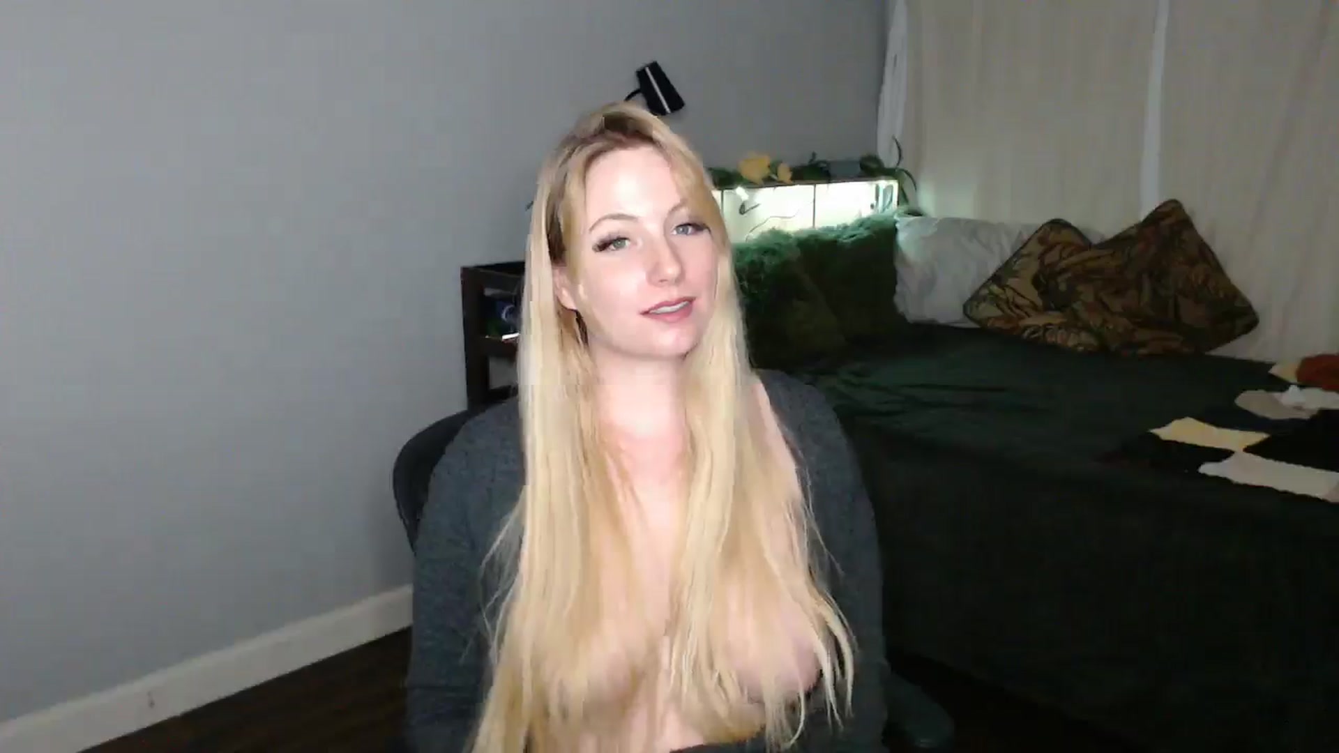 Gallery image thumbnail from Gardengirl69's myfreecams stream on, 03/05/2026, 05:16 image 19 of 20