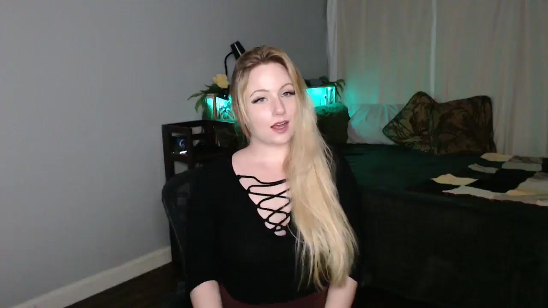 Gallery image thumbnail from Gardengirl69's myfreecams stream on, 03/06/2026, 03:46 image 6 of 20