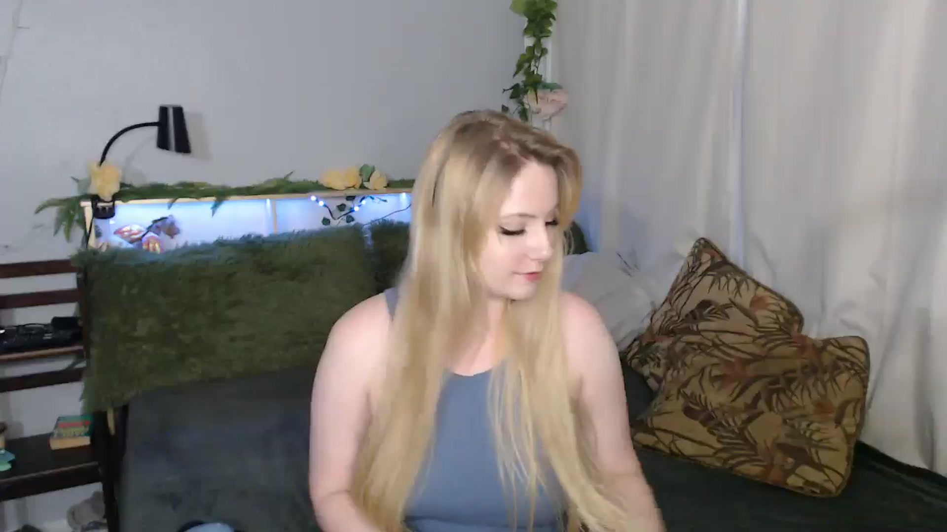 Gallery image thumbnail from Gardengirl69's myfreecams stream on, 03/13/2026, 01:23 image 4 of 20