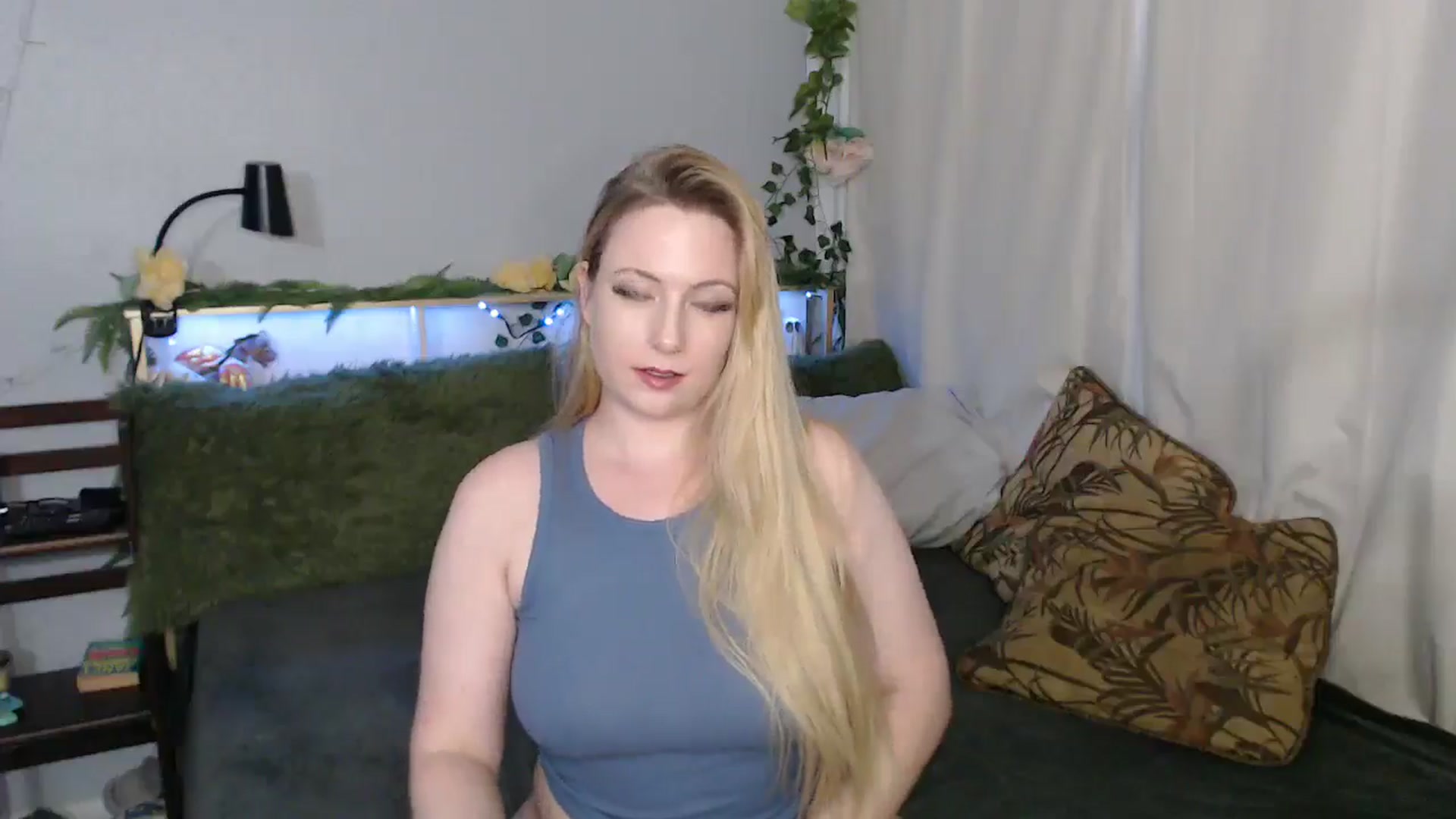 Gallery image thumbnail from Gardengirl69's myfreecams stream on, 03/13/2026, 01:23 image 19 of 20
