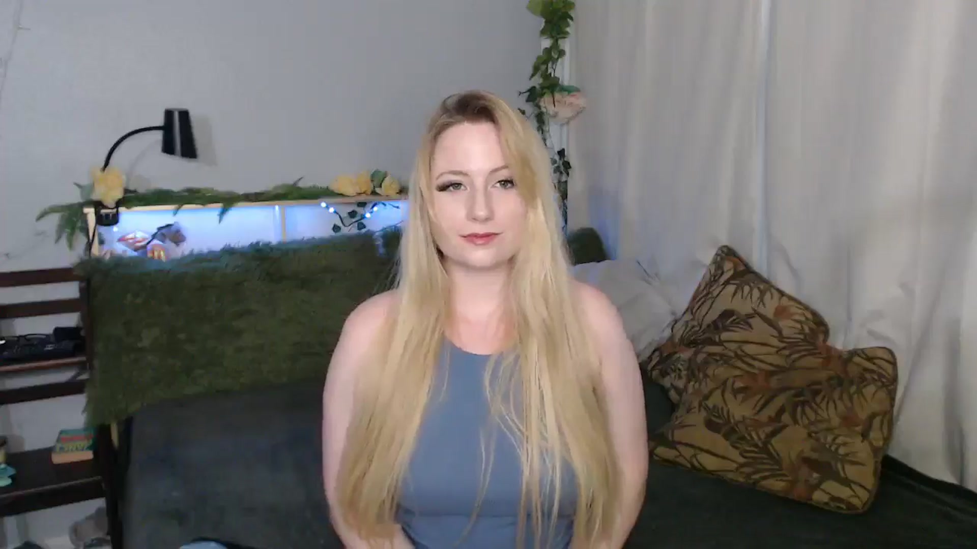 Gallery image thumbnail from Gardengirl69's myfreecams stream on, 03/13/2026, 01:23 image 5 of 20