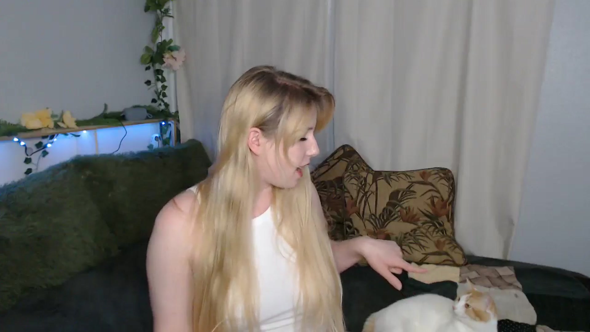 Gallery image thumbnail from Gardengirl69's myfreecams stream on, 03/14/2026, 02:10 image 7 of 20