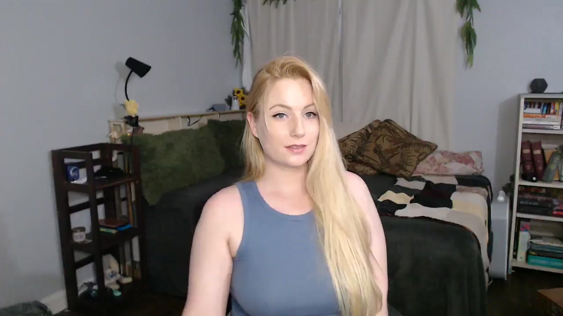 Gallery image thumbnail from Gardengirl69's myfreecams stream on, 03/29/2026, 21:17 image 3 of 20