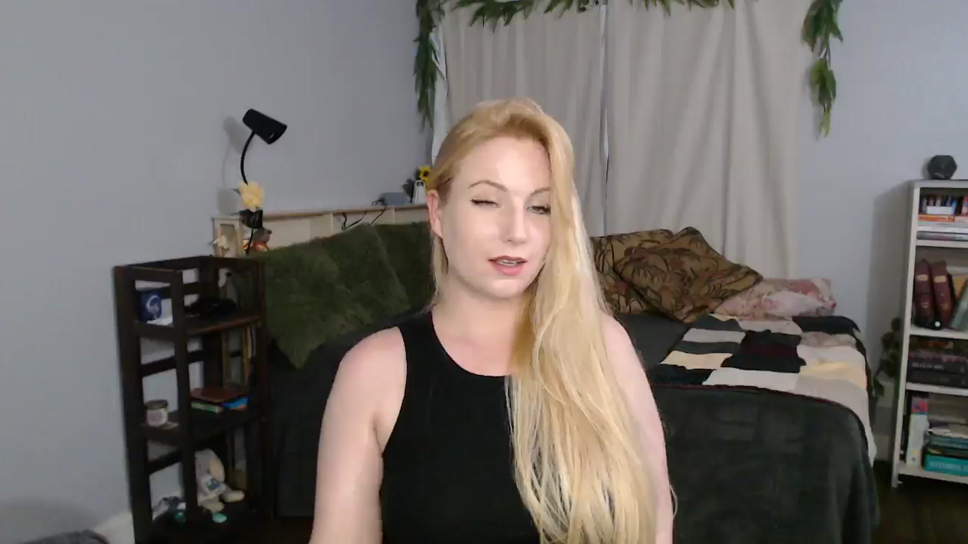 Gallery image thumbnail from Gardengirl69's myfreecams stream on, 03/31/2026, 01:23 image 10 of 20