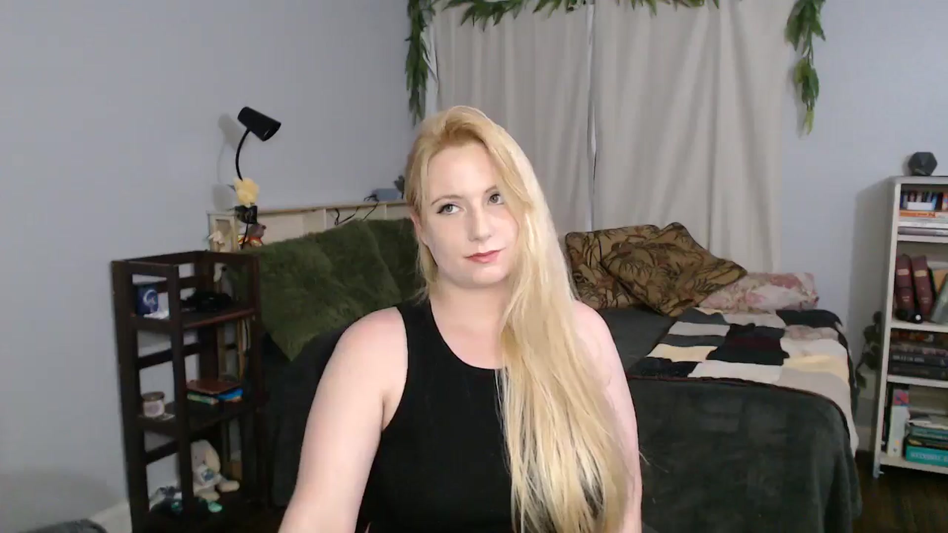 Gallery image thumbnail from Gardengirl69's myfreecams stream on, 03/31/2026, 01:23 image 11 of 20