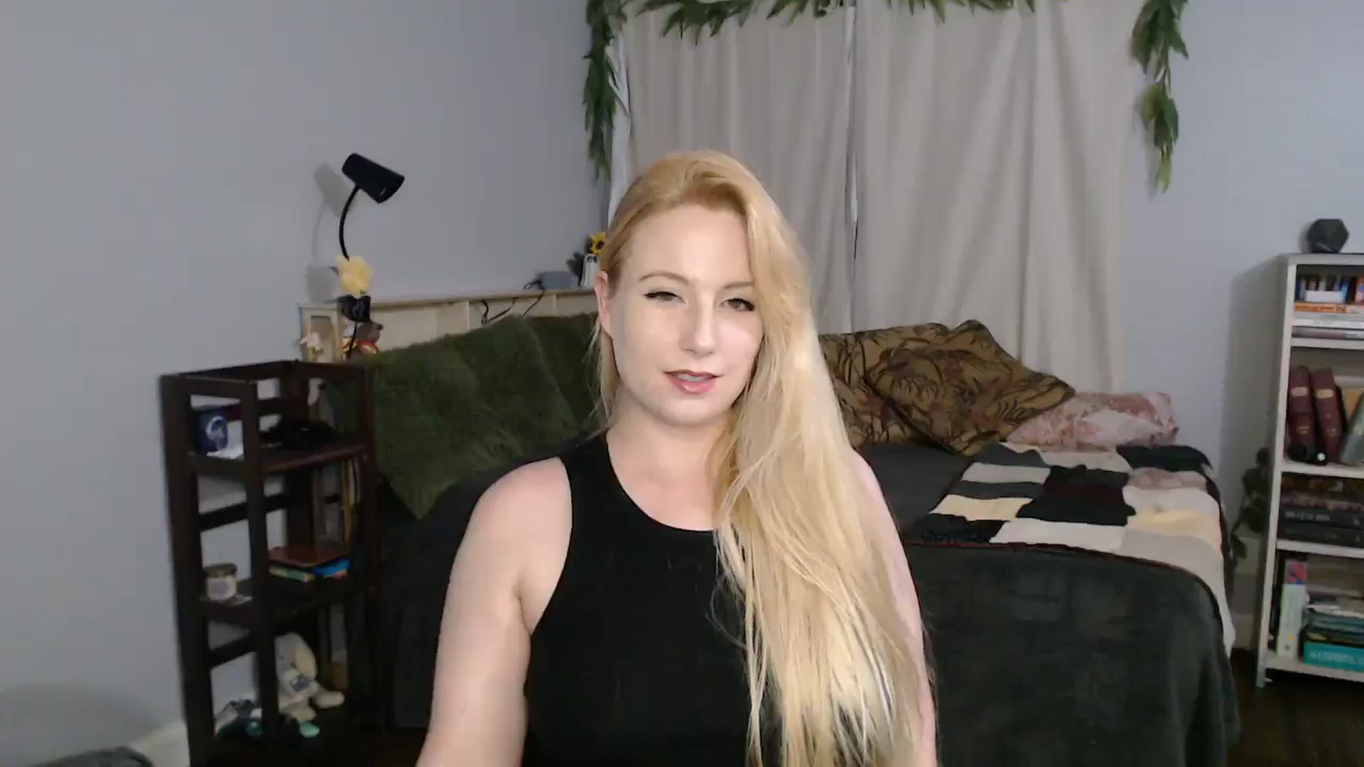 Gallery image thumbnail from Gardengirl69's myfreecams stream on, 03/31/2026, 01:23 image 4 of 20