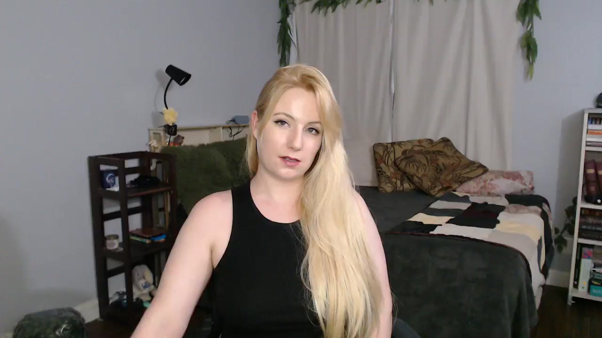 Gallery image thumbnail from Gardengirl69's myfreecams stream on, 03/31/2026, 05:03 image 4 of 20