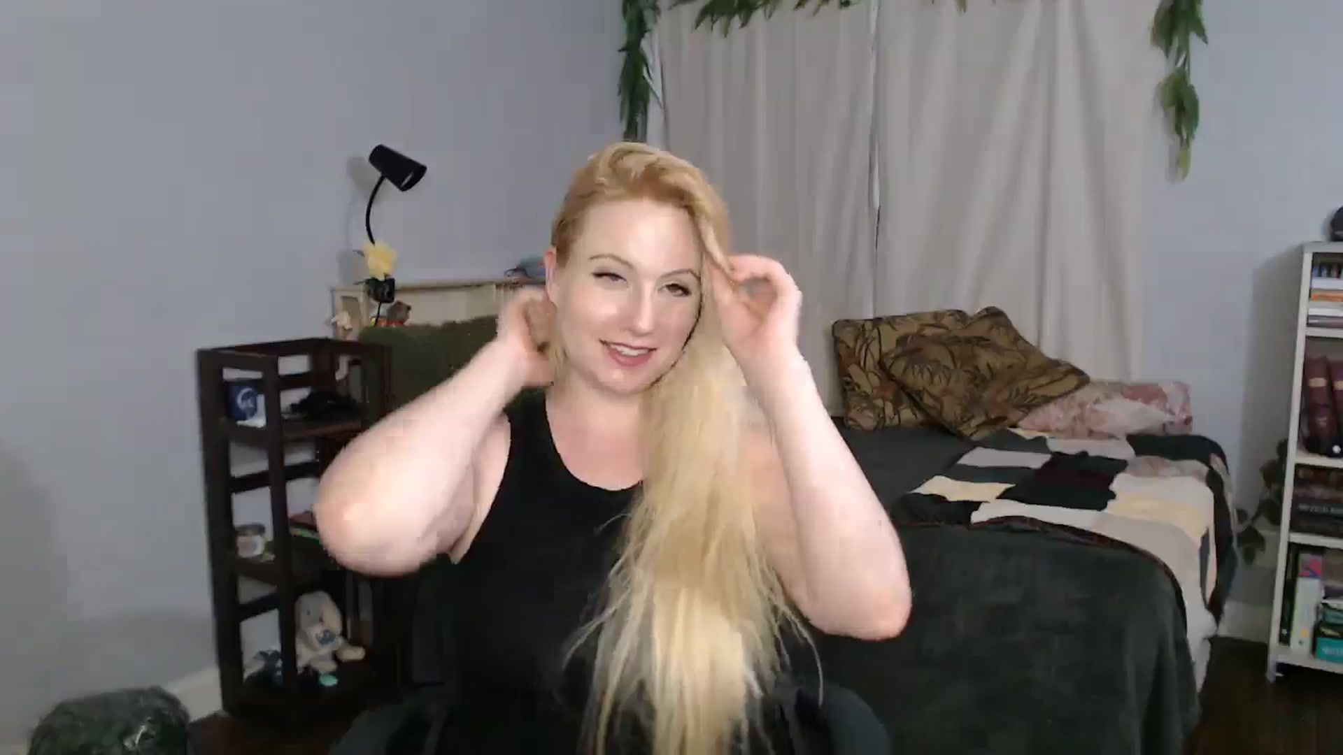 Gallery image thumbnail from Gardengirl69's myfreecams stream on, 03/31/2026, 05:03 image 7 of 20