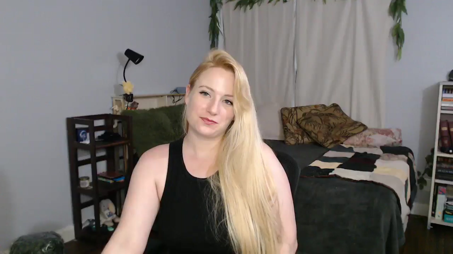 Gallery image thumbnail from Gardengirl69's myfreecams stream on, 03/31/2026, 05:03 image 12 of 20