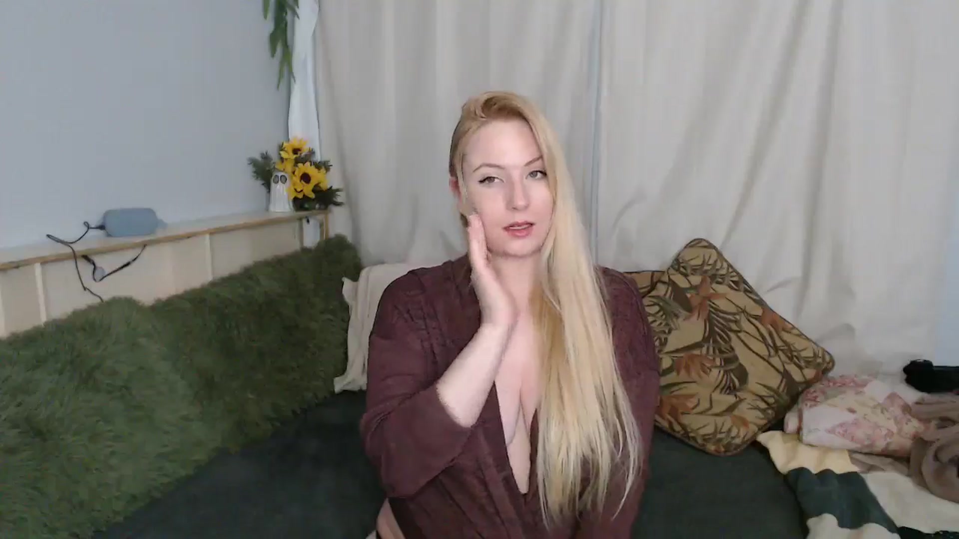 Gallery image thumbnail from Gardengirl69's myfreecams stream on, 04/04/2026, 01:21 image 9 of 20