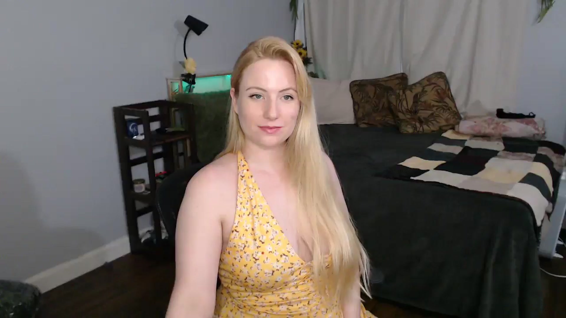Gallery image thumbnail from Gardengirl69's myfreecams stream on, 04/05/2026, 02:47 image 16 of 20