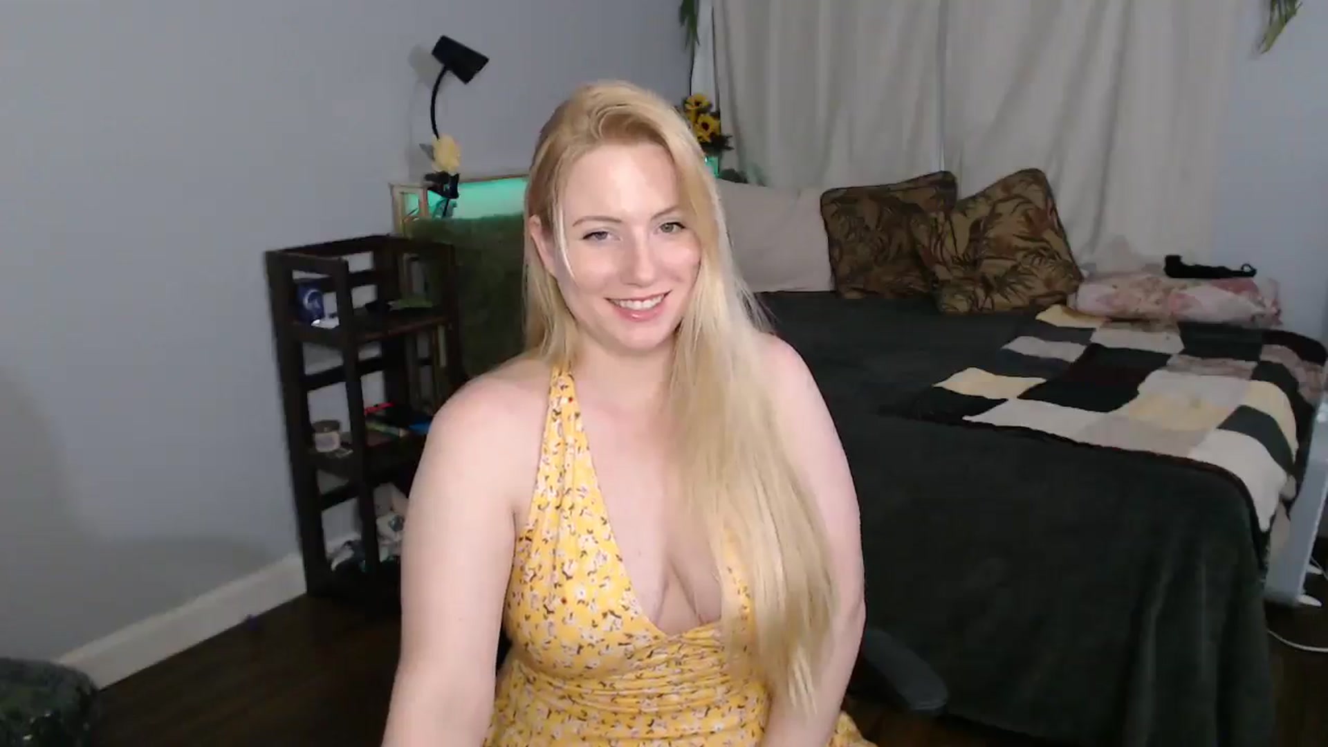Gallery image thumbnail from Gardengirl69's myfreecams stream on, 04/05/2026, 02:47 image 19 of 20