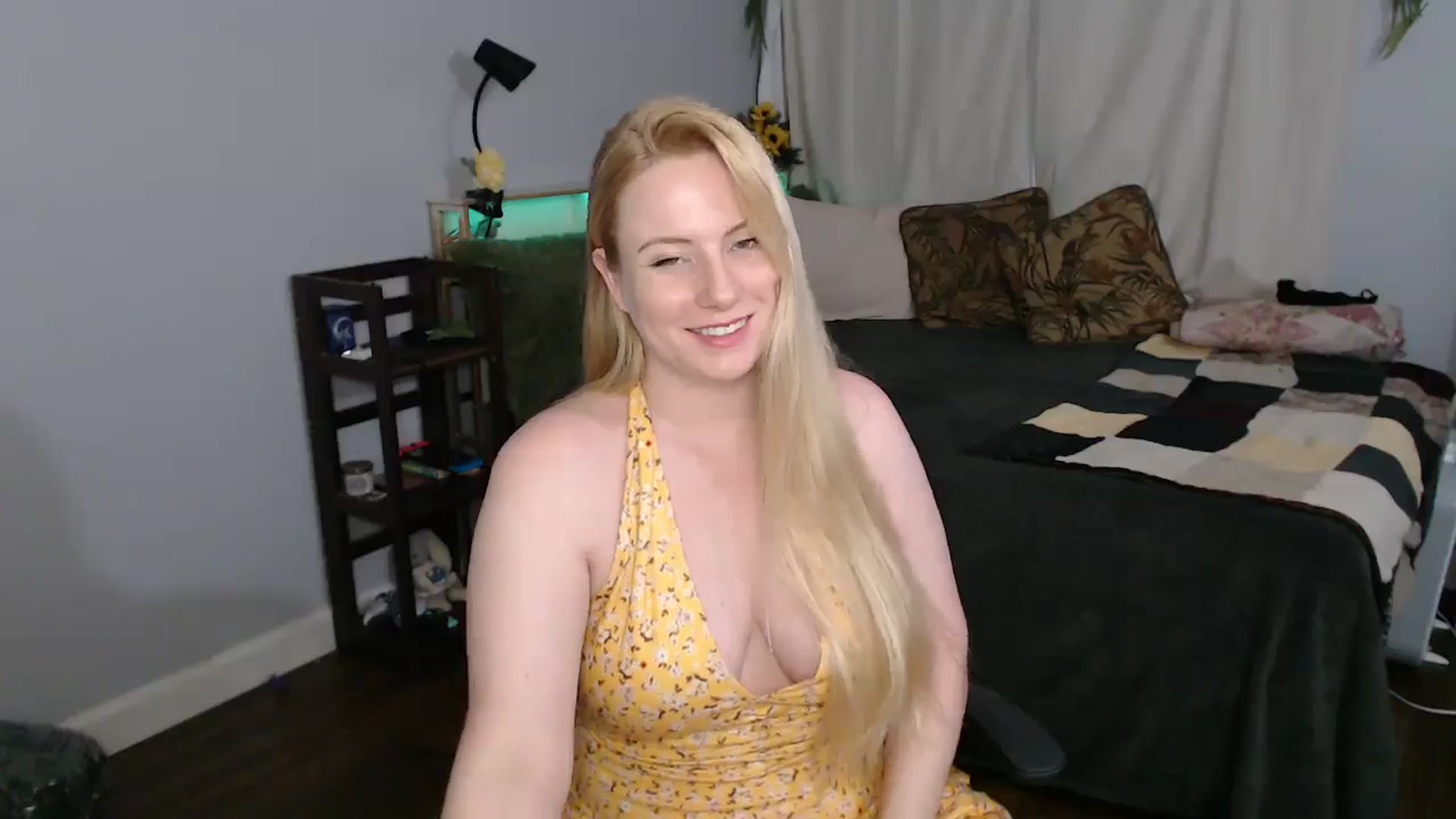 Gallery image thumbnail from Gardengirl69's myfreecams stream on, 04/05/2026, 02:47 image 10 of 20