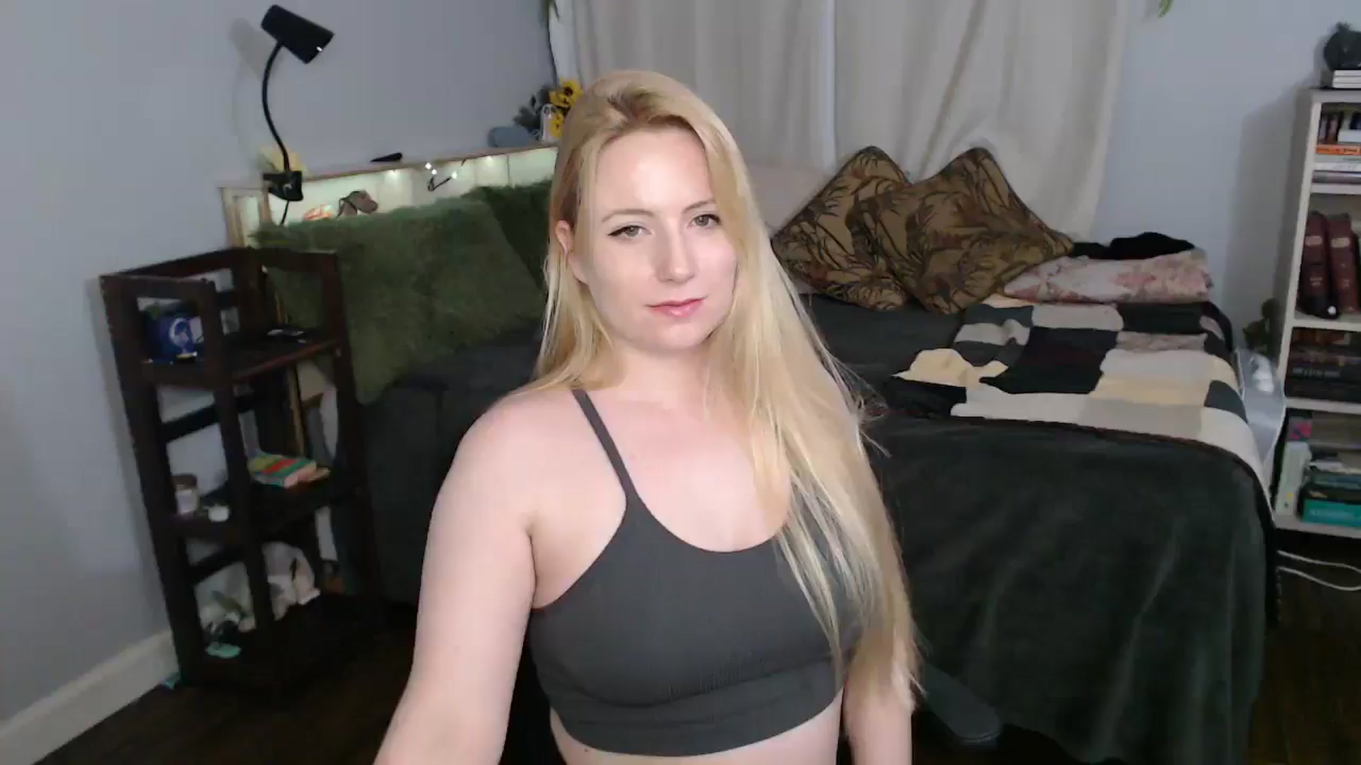 Gallery image thumbnail from Gardengirl69's myfreecams stream on, 05/05/2026, 02:34 image 8 of 20