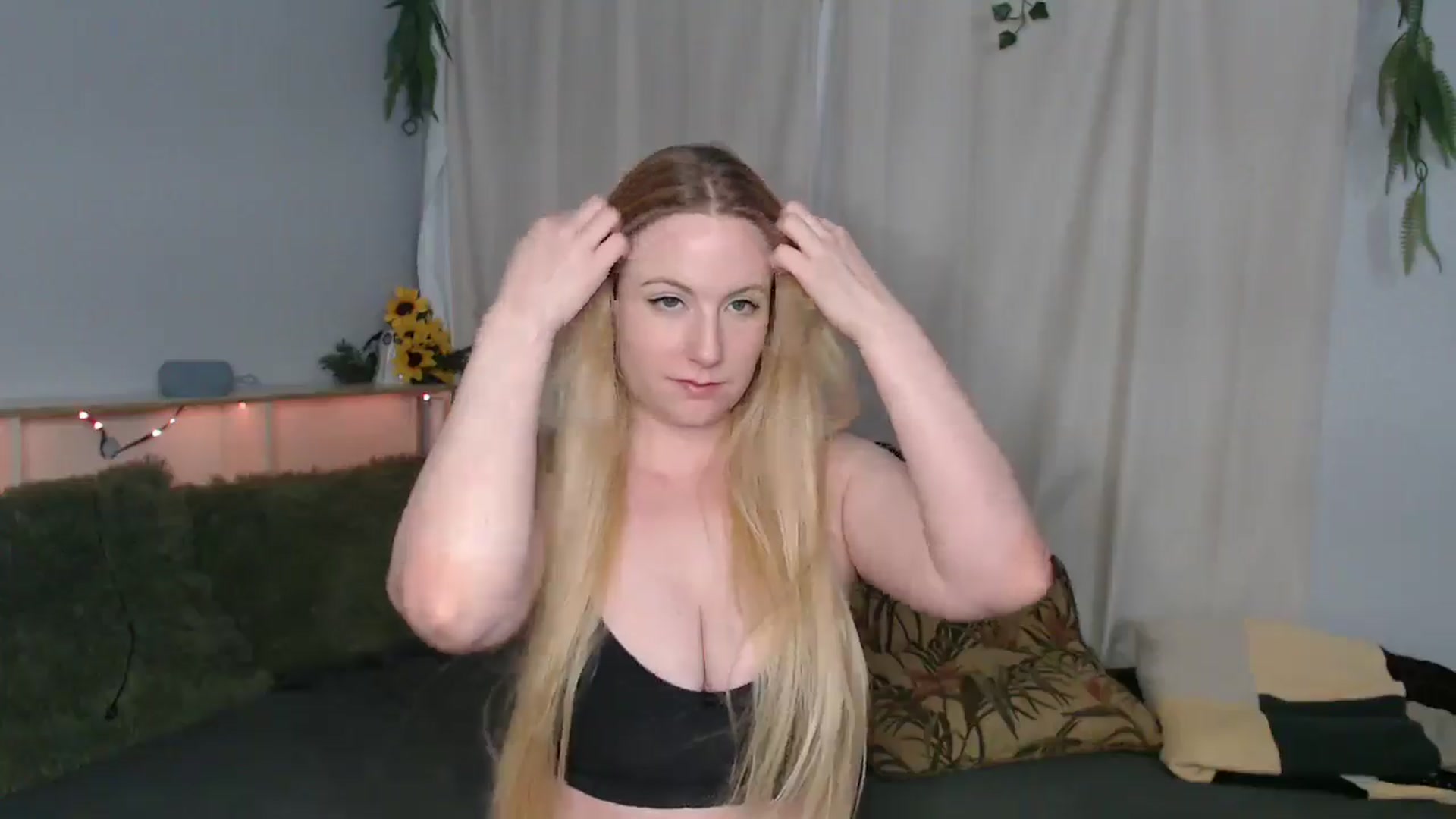 Gallery image thumbnail from Gardengirl69's myfreecams stream on, 06/23/2026, 02:43 image 3 of 20