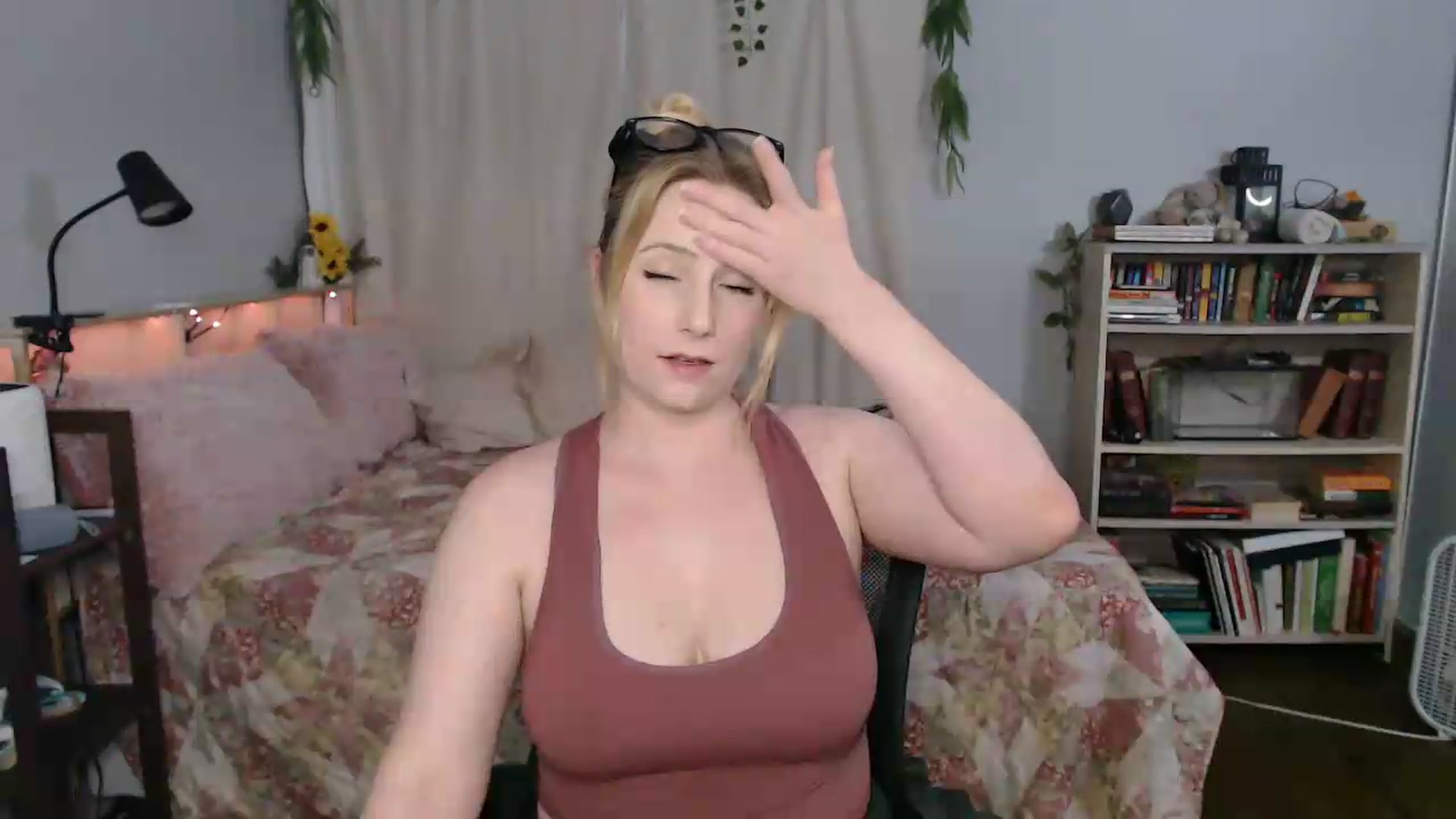 Gallery image thumbnail from Gardengirl69's myfreecams stream on, 07/03/2026, 24:32 image 11 of 20