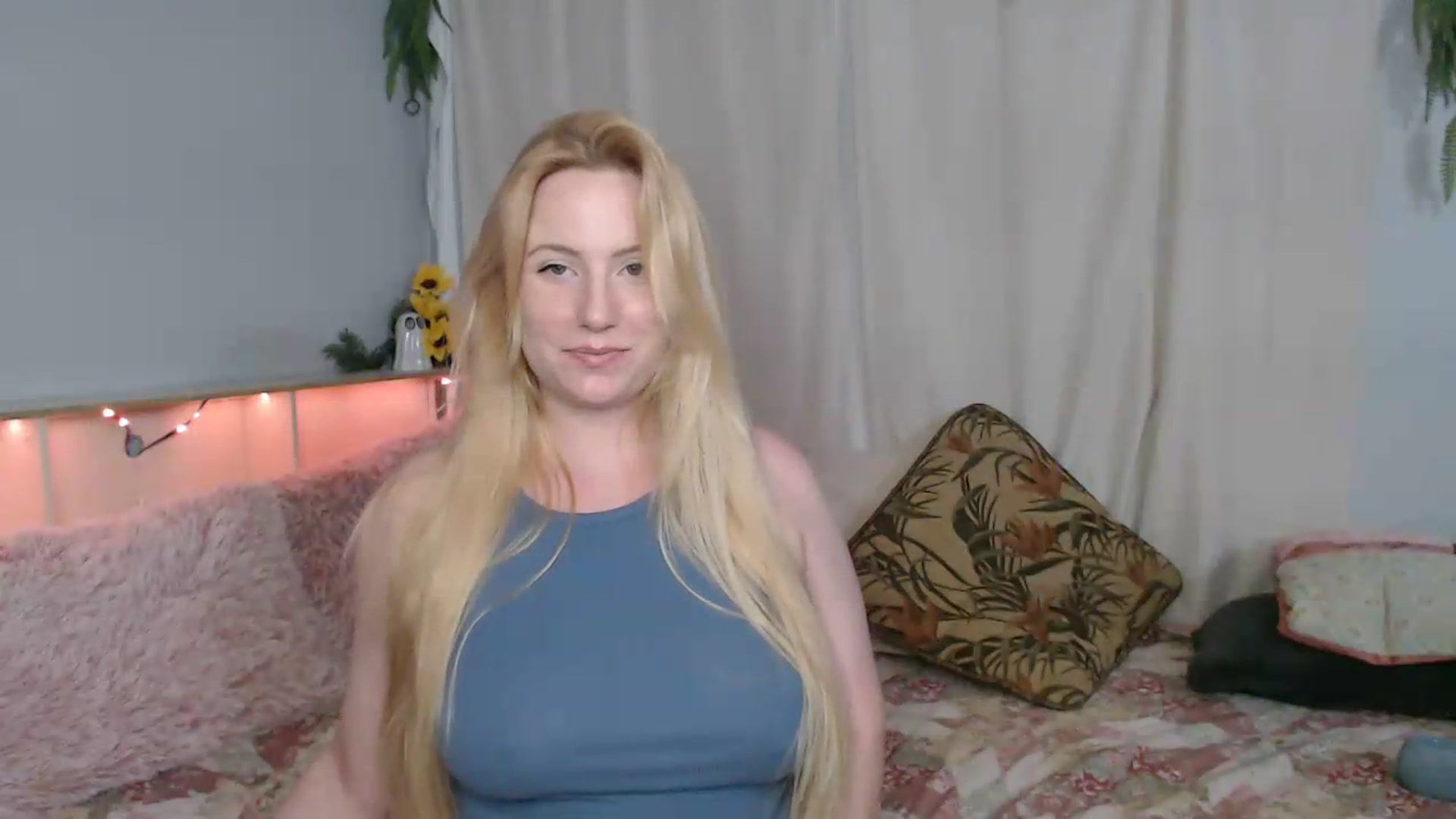 Gallery image thumbnail from Gardengirl69's myfreecams stream on, 08/12/2026, 03:11 image 10 of 20