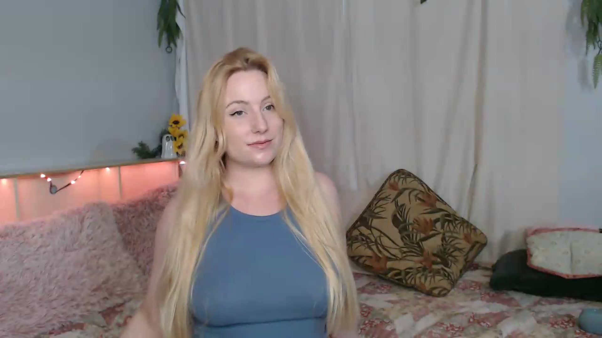 Gallery image thumbnail from Gardengirl69's myfreecams stream on, 08/12/2026, 03:11 image 6 of 20