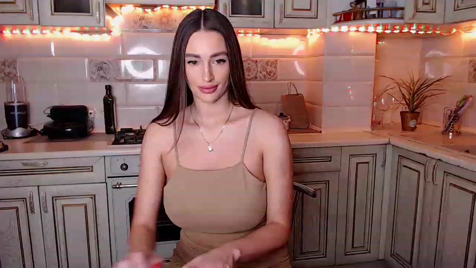 Gallery image thumbnail from Garzzi's myfreecams stream on, 11/15/2022, 02:15 image 14 of 20