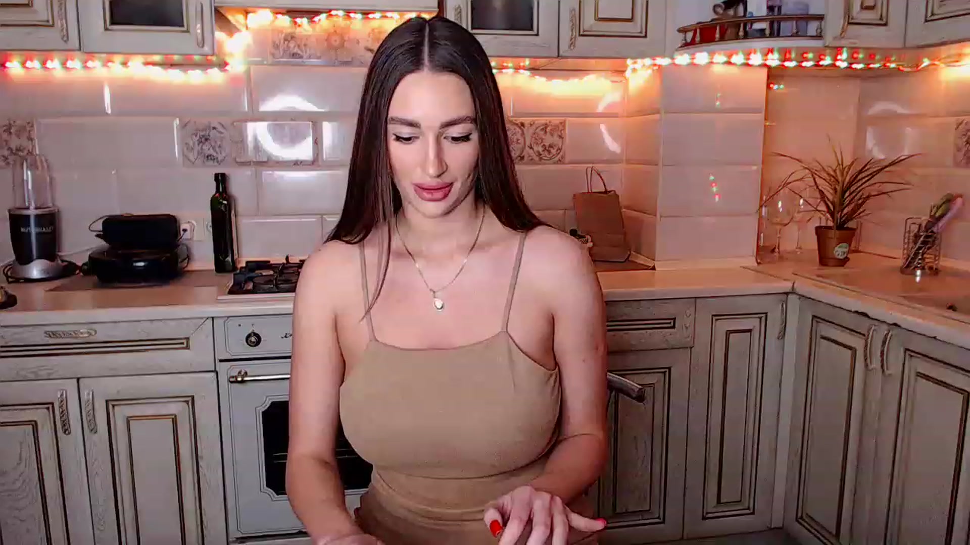 Gallery image thumbnail from Garzzi's myfreecams stream on, 11/15/2022, 02:15 image 18 of 20