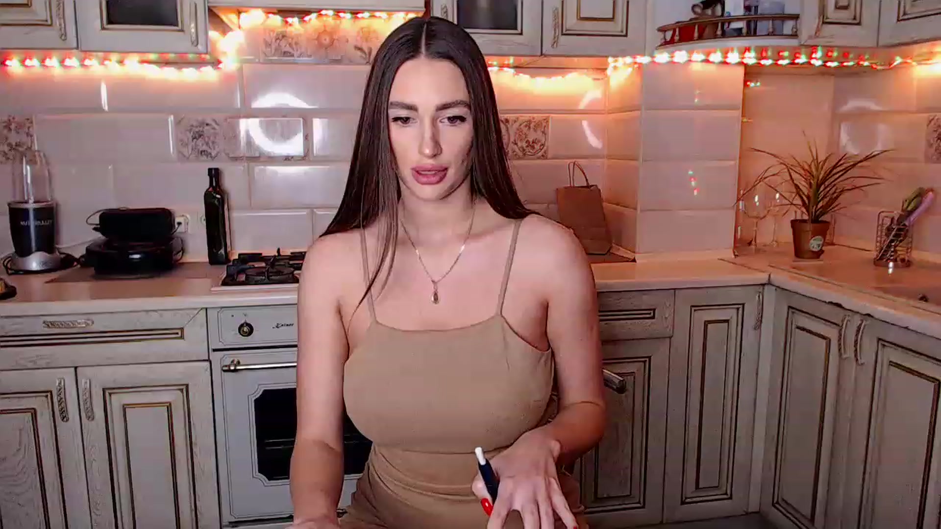 Gallery image thumbnail from Garzzi's myfreecams stream on, 11/15/2022, 02:15 image 3 of 20