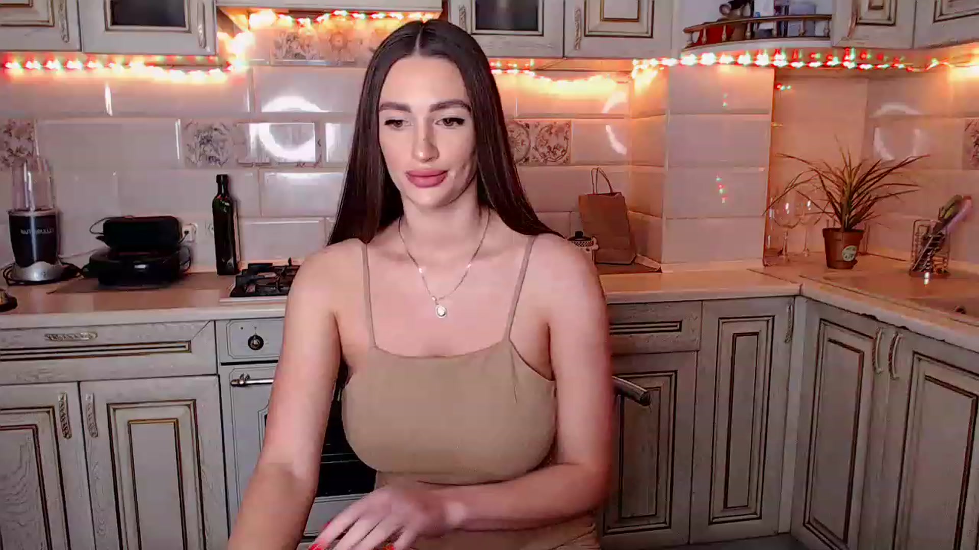 Gallery image thumbnail from Garzzi's myfreecams stream on, 11/15/2022, 02:15 image 16 of 20