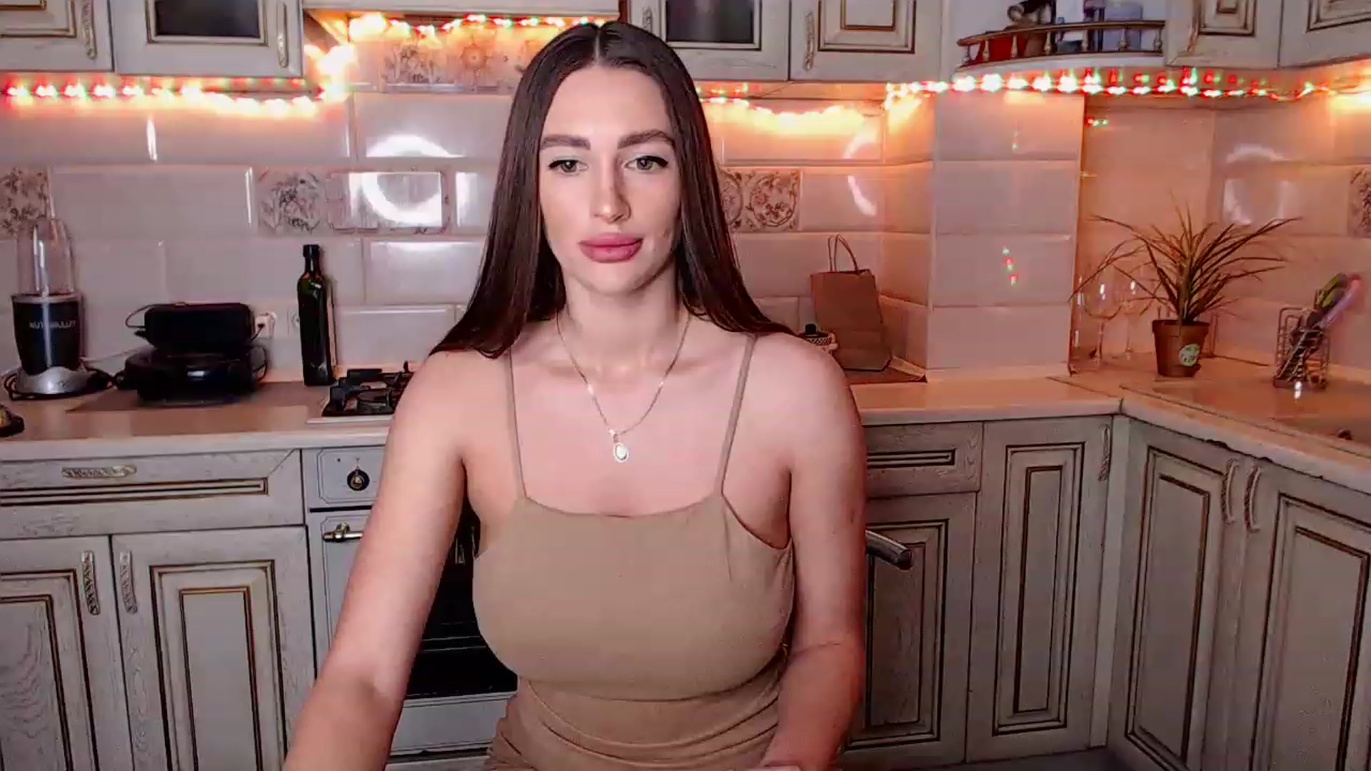 Gallery image thumbnail from Garzzi's myfreecams stream on, 11/15/2022, 02:15 image 11 of 20