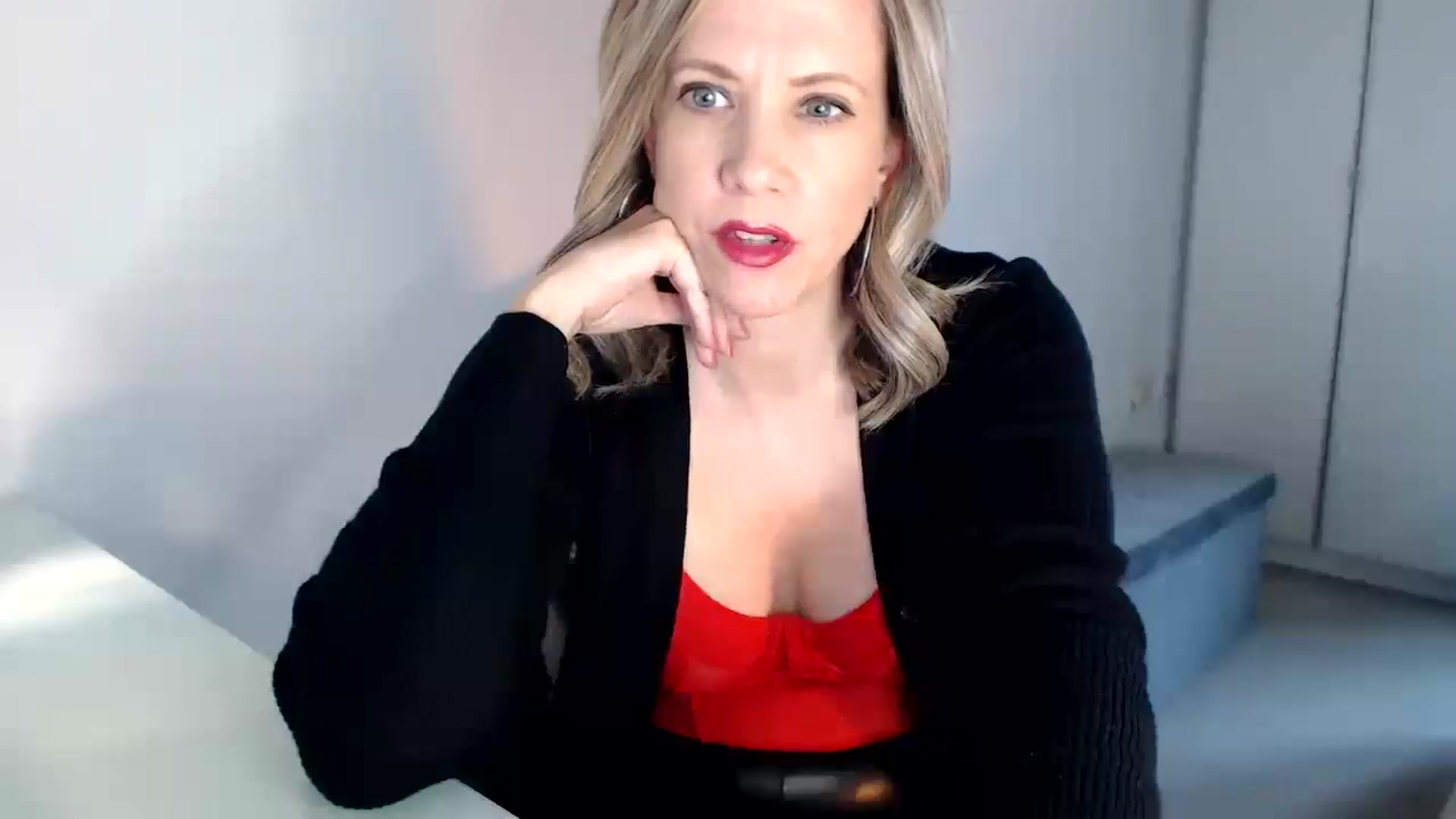 Gallery image thumbnail from GddsMsKelly's myfreecams stream on, 03/23/2025, 15:09 image 17 of 20