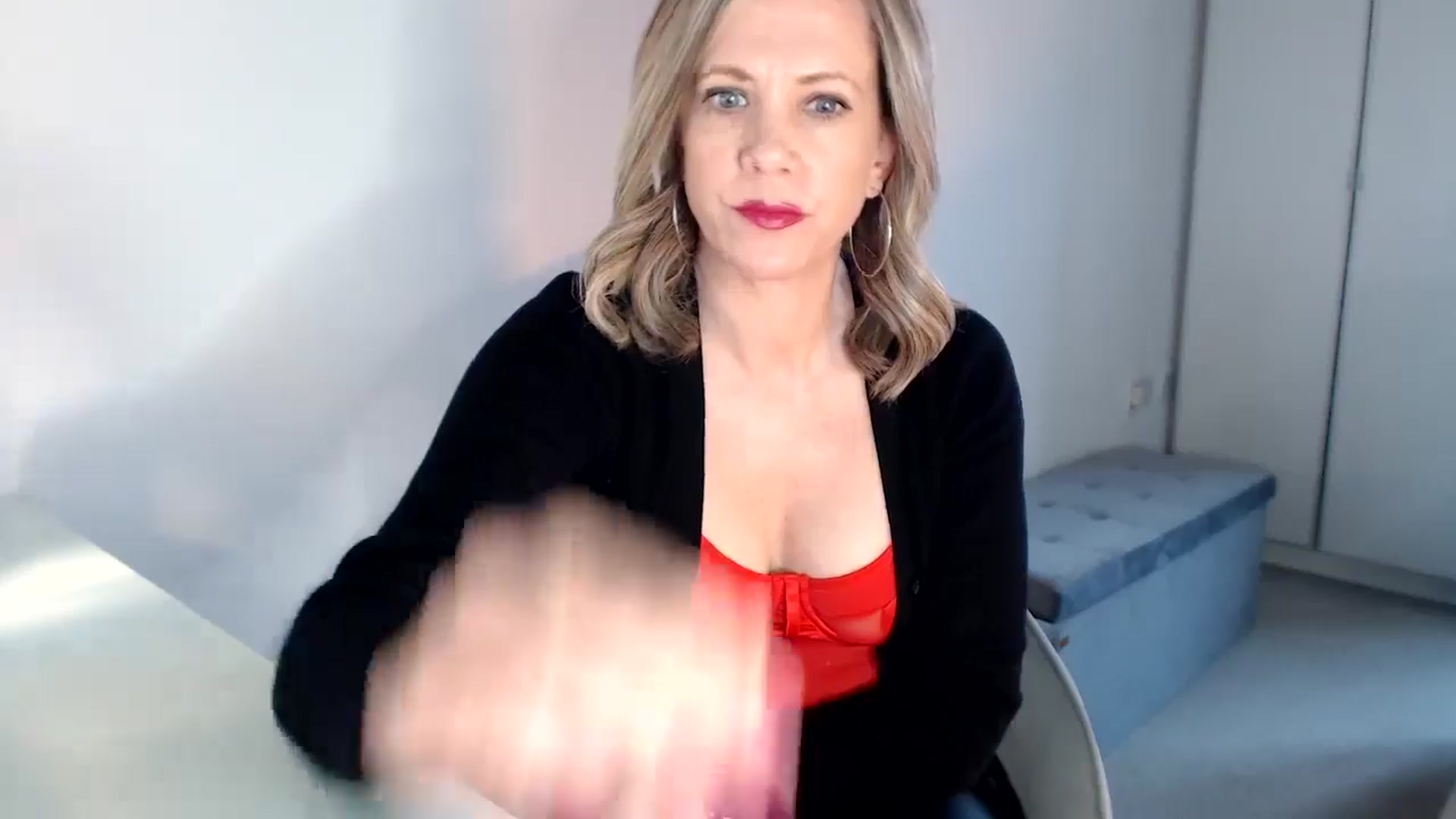 Gallery image thumbnail from GddsMsKelly's myfreecams stream on, 03/23/2025, 15:09 image 14 of 20