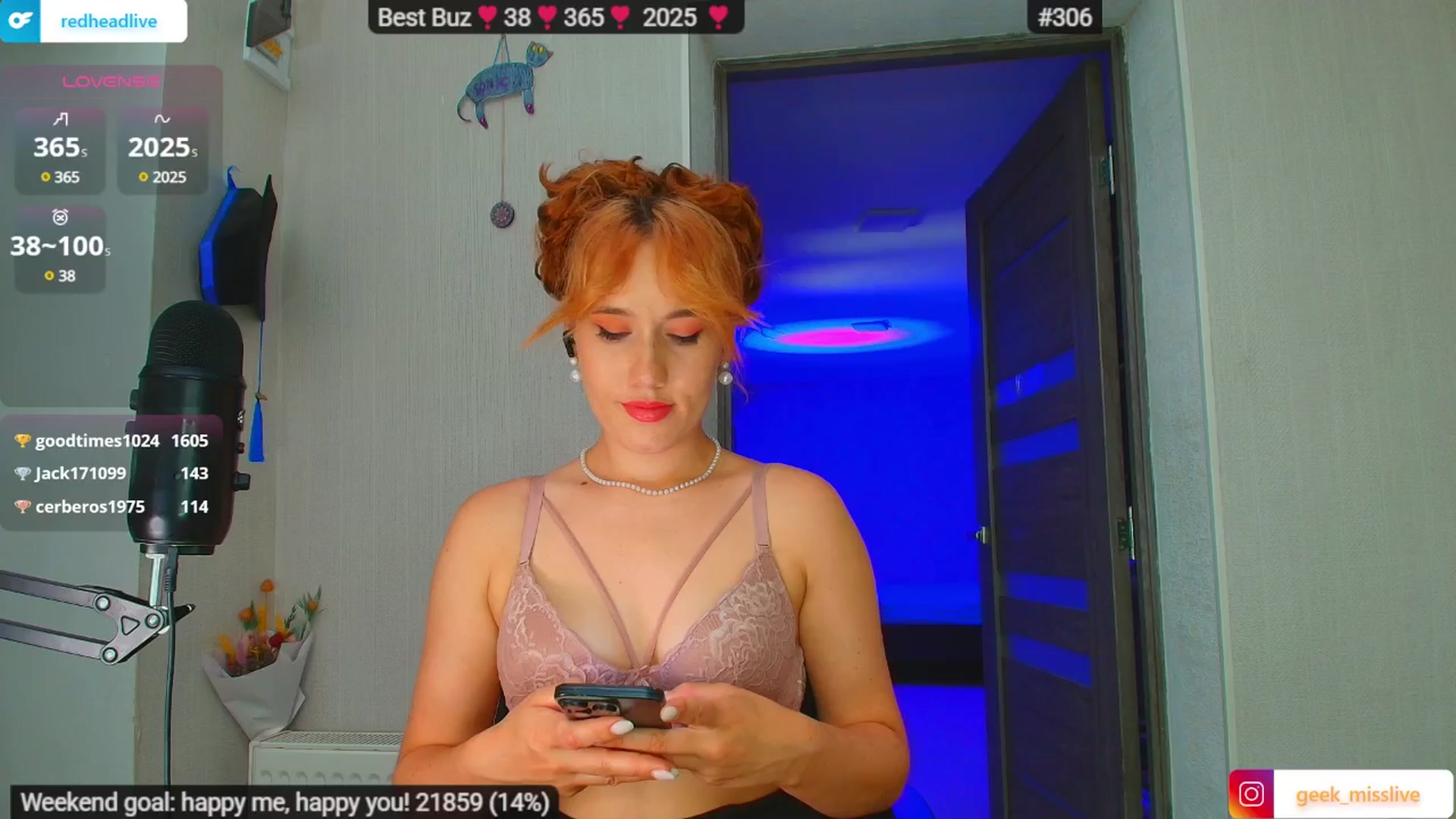 Gallery image thumbnail from Geek_MISS's myfreecams stream on, 07/27/2025, 12:43 image 1 of 20