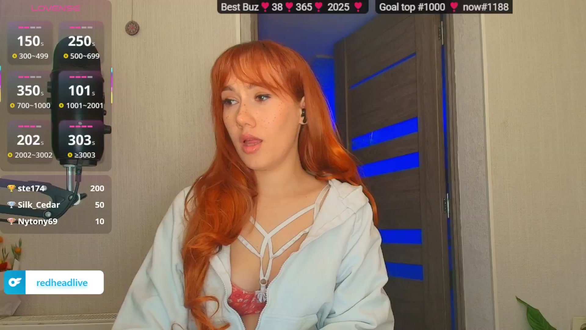 Gallery image thumbnail from Geek_MISS's myfreecams stream on, 11/21/2025, 02:27 image 9 of 20