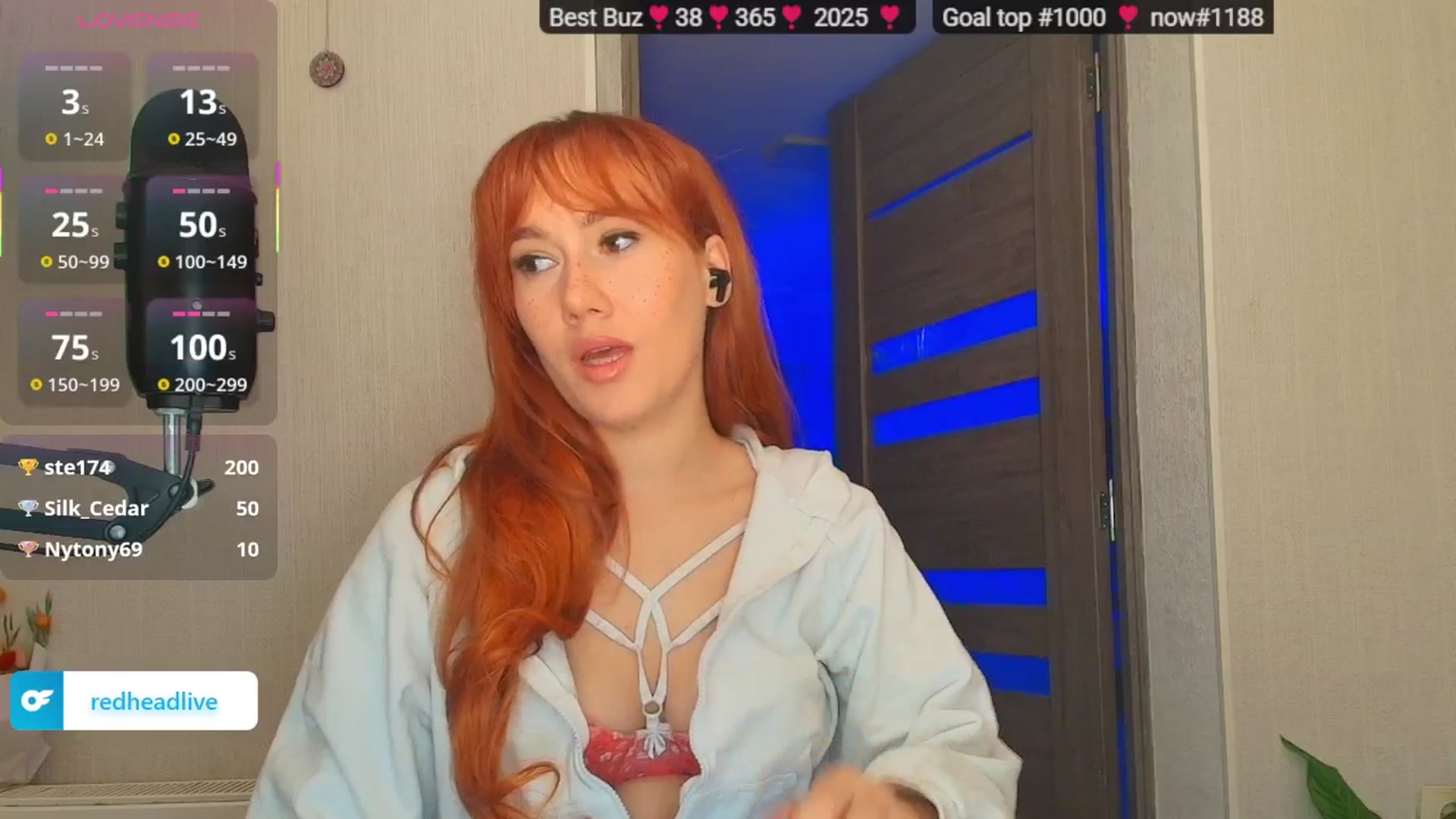 Gallery image thumbnail from Geek_MISS's myfreecams stream on, 11/21/2025, 02:27 image 15 of 20