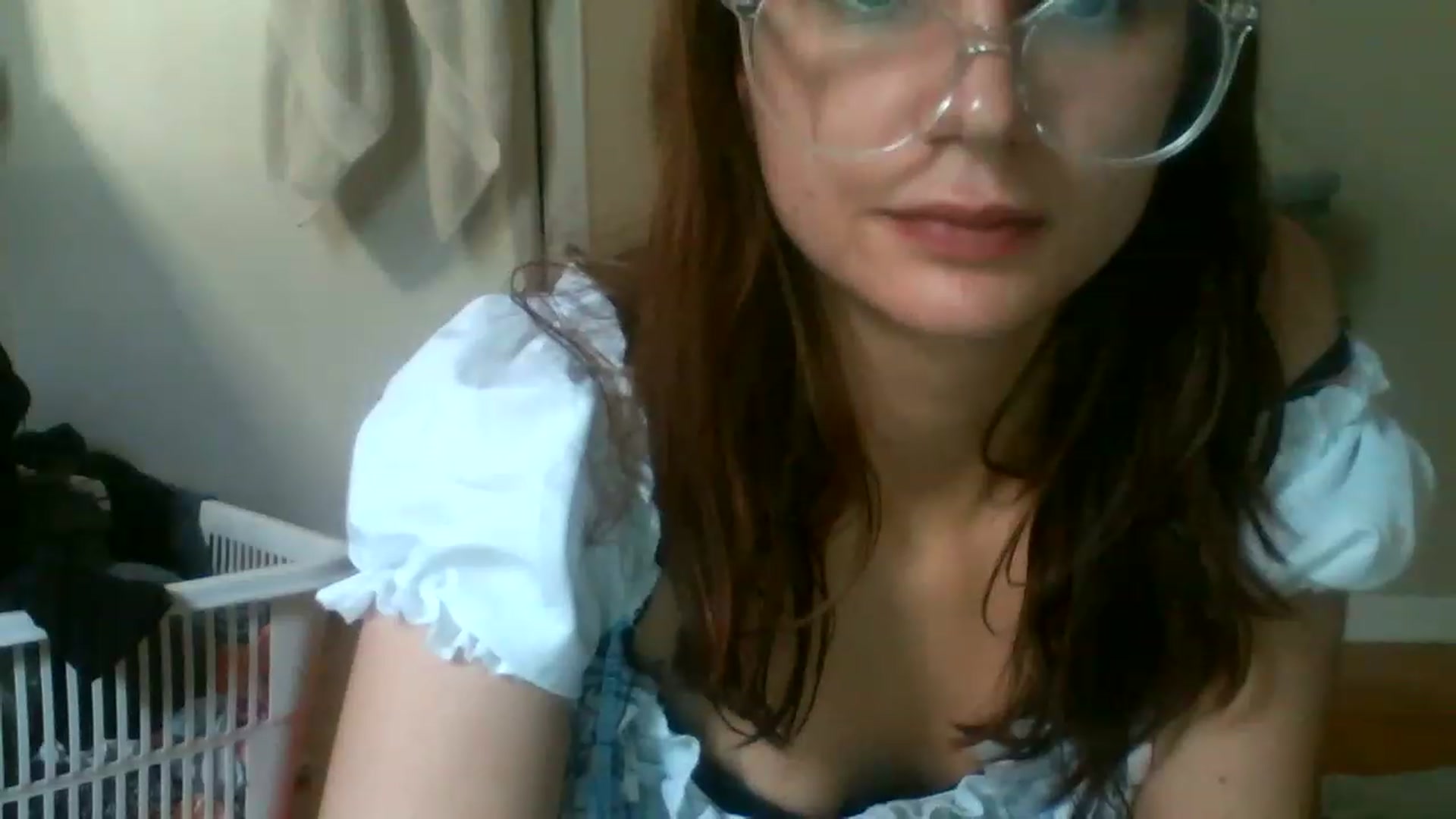 Gallery image thumbnail from Geekygirl10's myfreecams stream on, 11/16/2022, 16:47 image 12 of 20