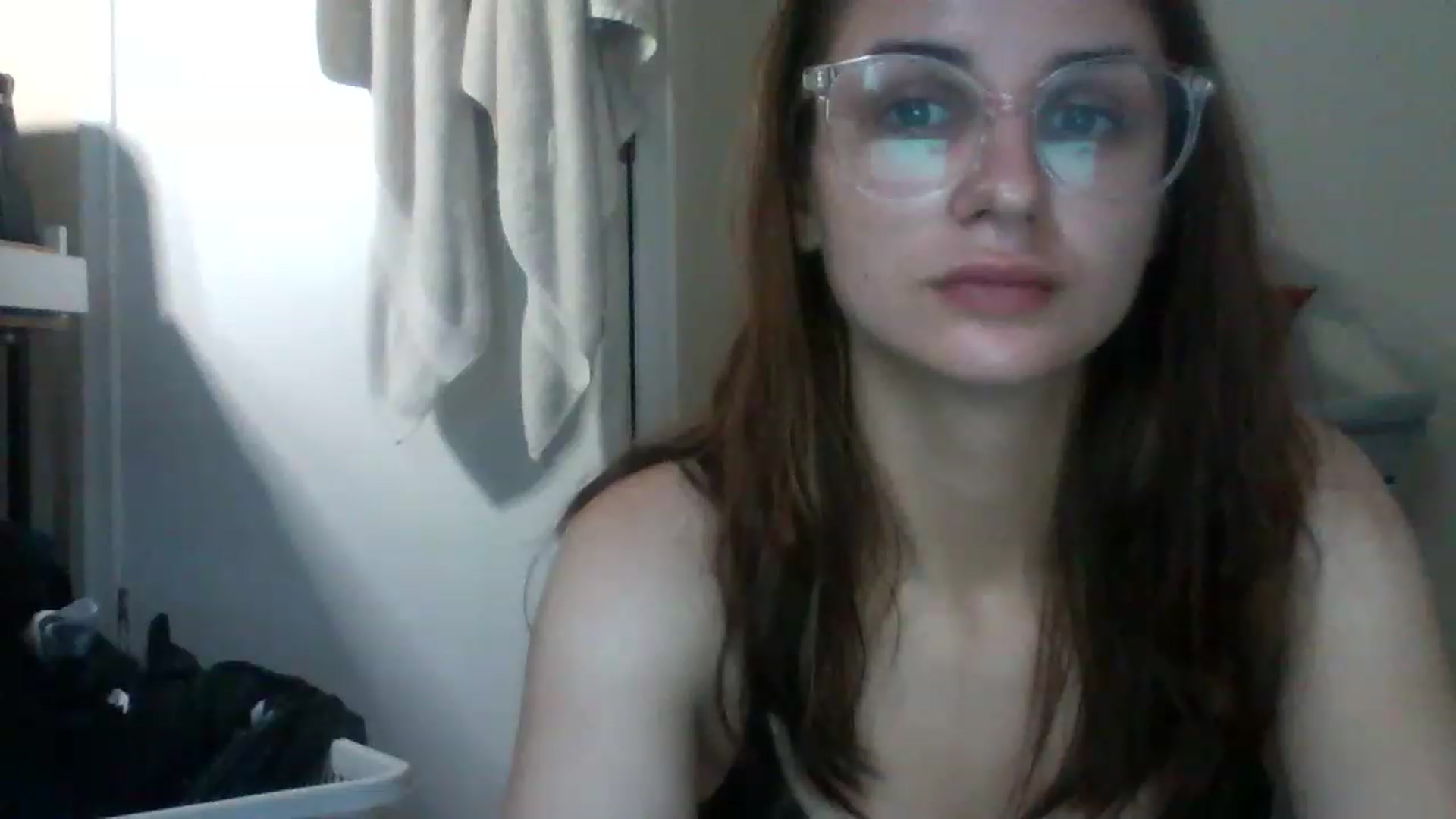Gallery image thumbnail from Geekygirl10's myfreecams stream on, 11/16/2022, 17:09 image 4 of 20