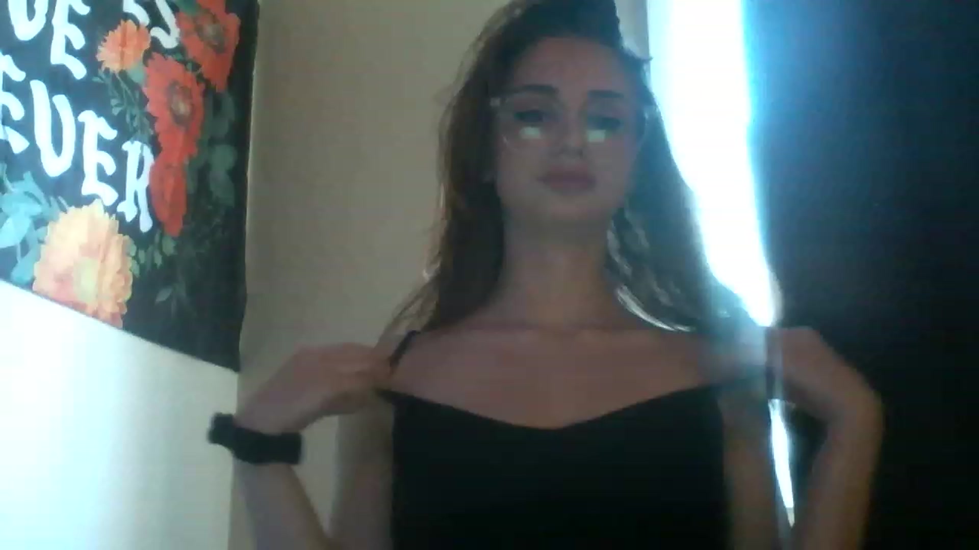 Gallery image thumbnail from Geekygirl10's myfreecams stream on, 11/18/2022, 15:16 image 1 of 20