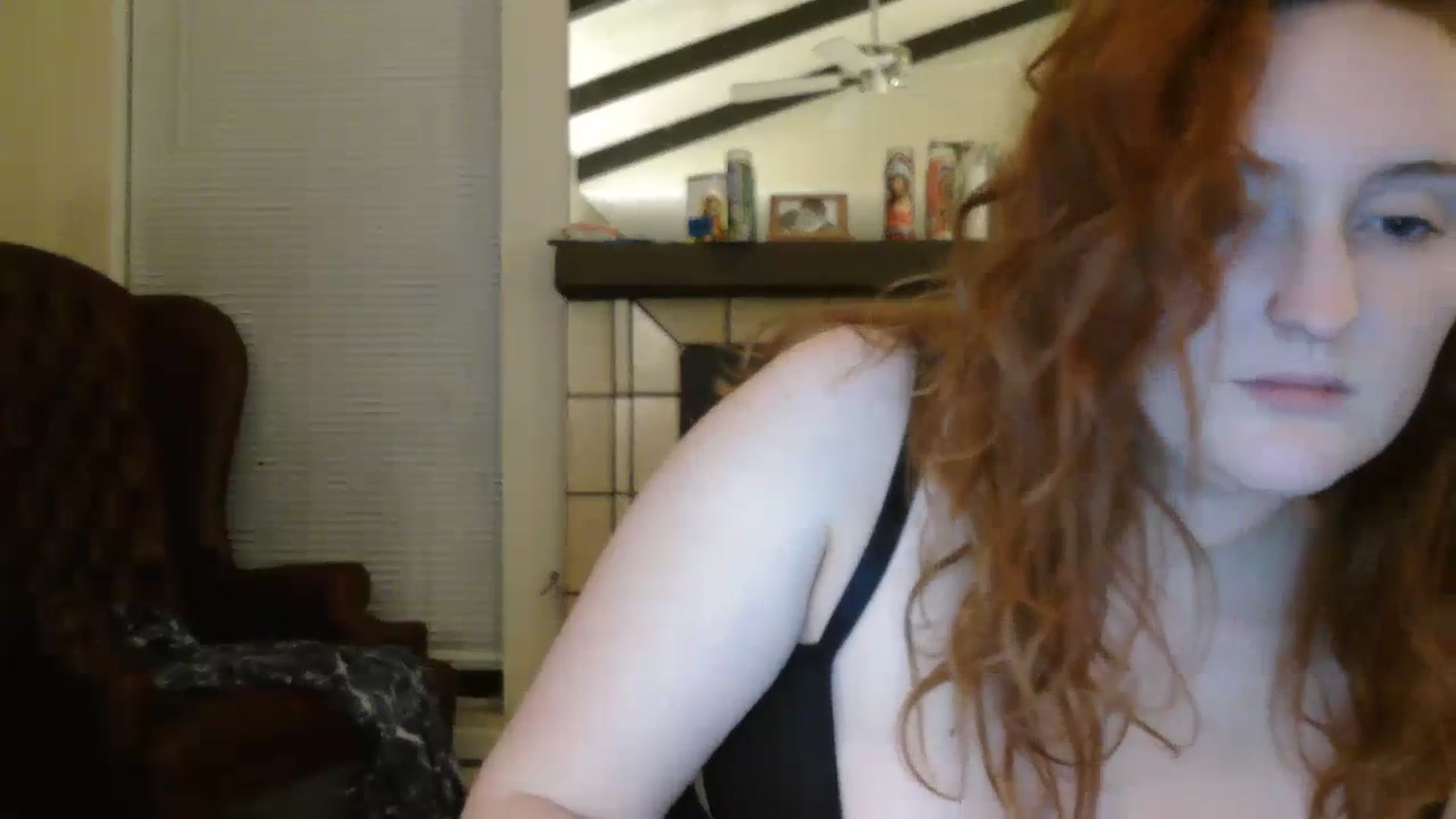 Gallery image thumbnail from GeillisMac's myfreecams stream on, 07/10/2023, 09:40 image 18 of 20