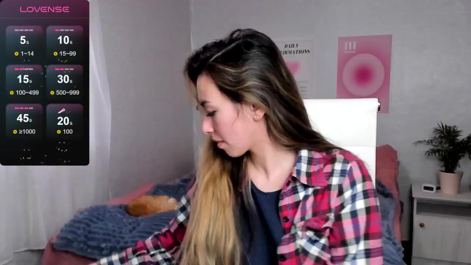 Gallery image thumbnail from Geisha_Anna's myfreecams stream on, 01/04/2026, 10:27 image 17 of 20