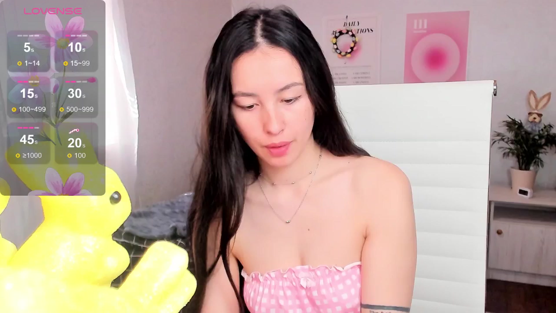 Gallery image thumbnail from Geisha_Anna's myfreecams stream on, 04/01/2026, 08:52 image 12 of 20
