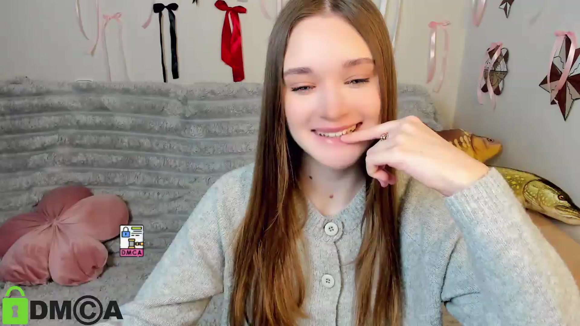 Gallery image thumbnail from GelaAngel's myfreecams stream on, 09/18/2026, 13:10 image 10 of 20