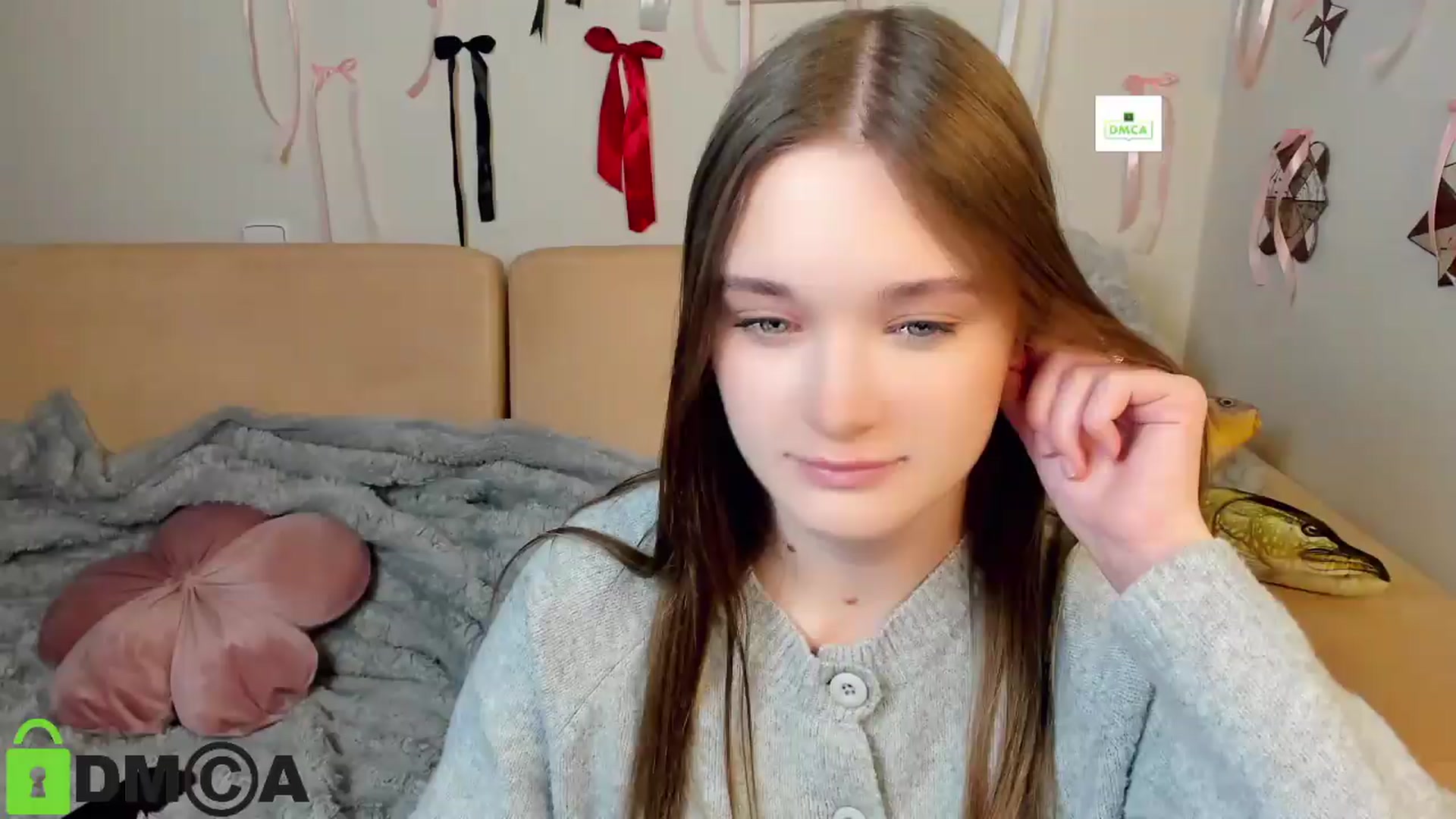 Gallery image thumbnail from GelaAngel's myfreecams stream on, 09/18/2026, 18:18 image 17 of 20