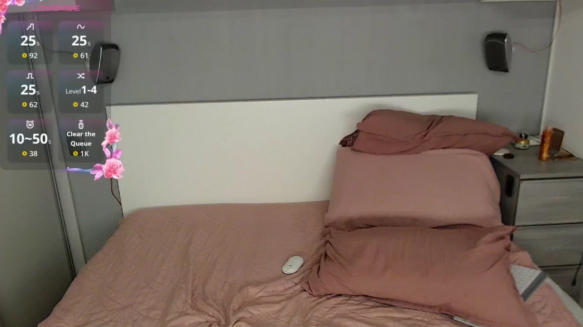 Gallery image thumbnail from GemLuva's myfreecams stream on, 08/26/2025, 11:19 image 9 of 20